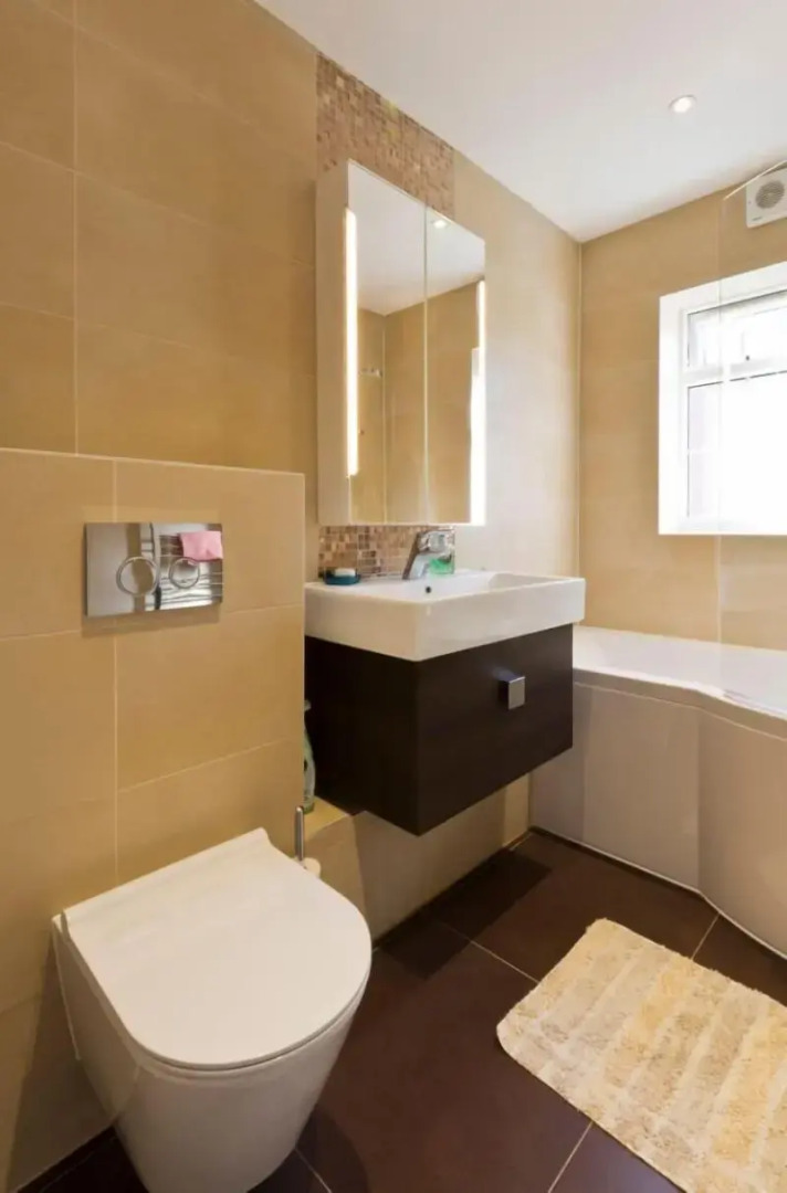 Leafy Suburban Bed & Breakfast