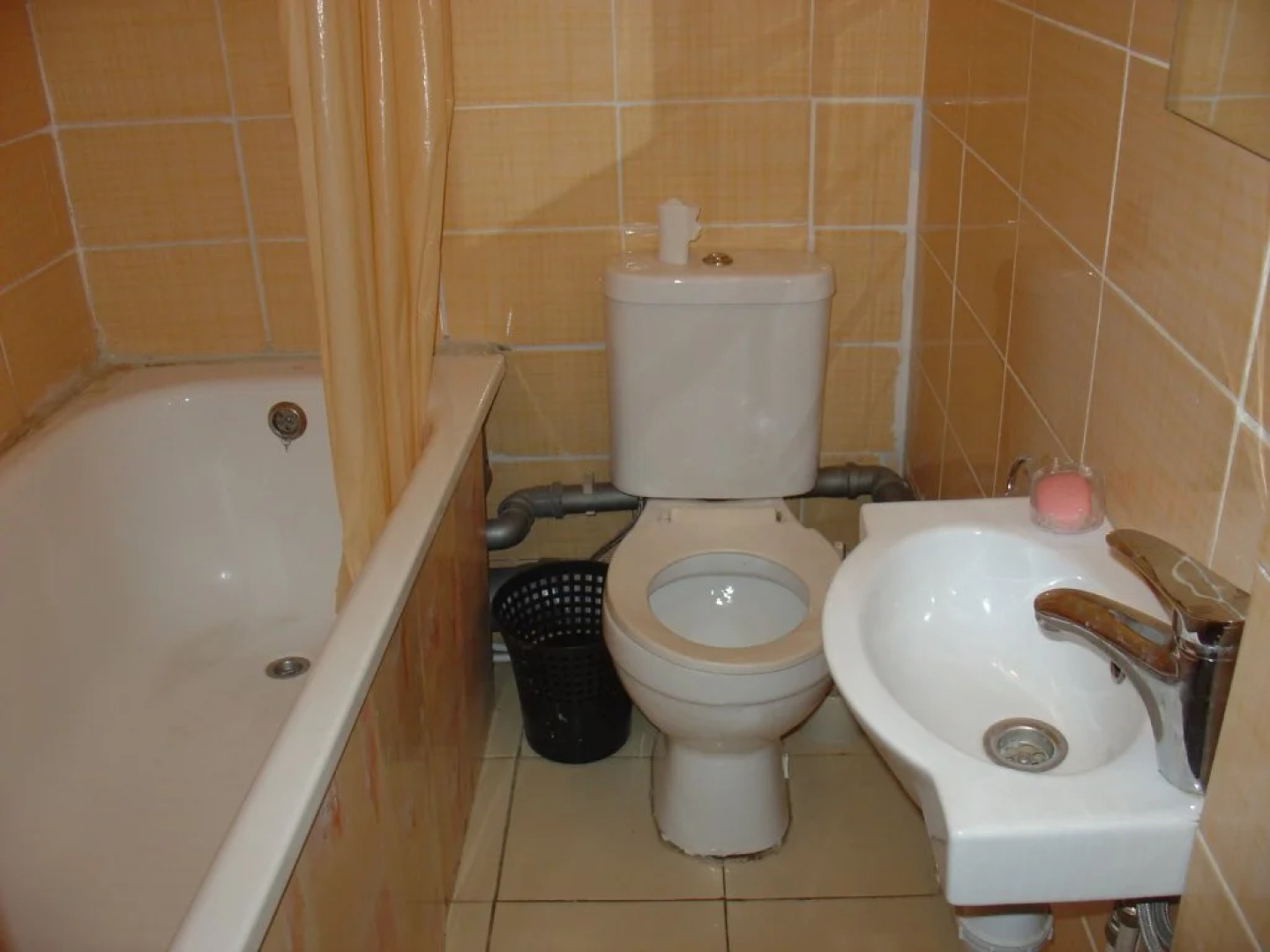 Gostiny Dvor na Nikolaevskoy