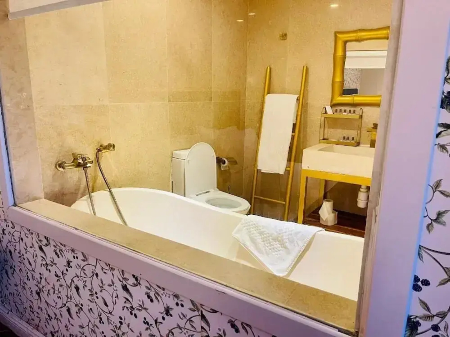 The Red Farm Relais & Spa