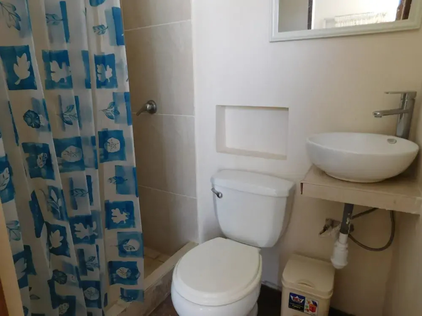 Nuna Chak Hostel & Café