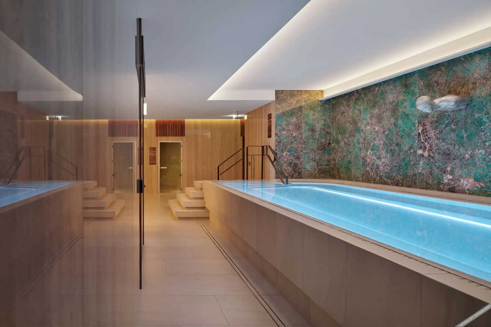 Отель Iceland Parliament, Curio Collection By Hilton