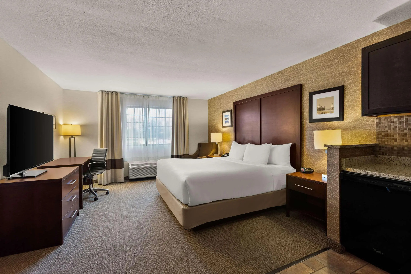 Comfort Inn Ludington near US-10