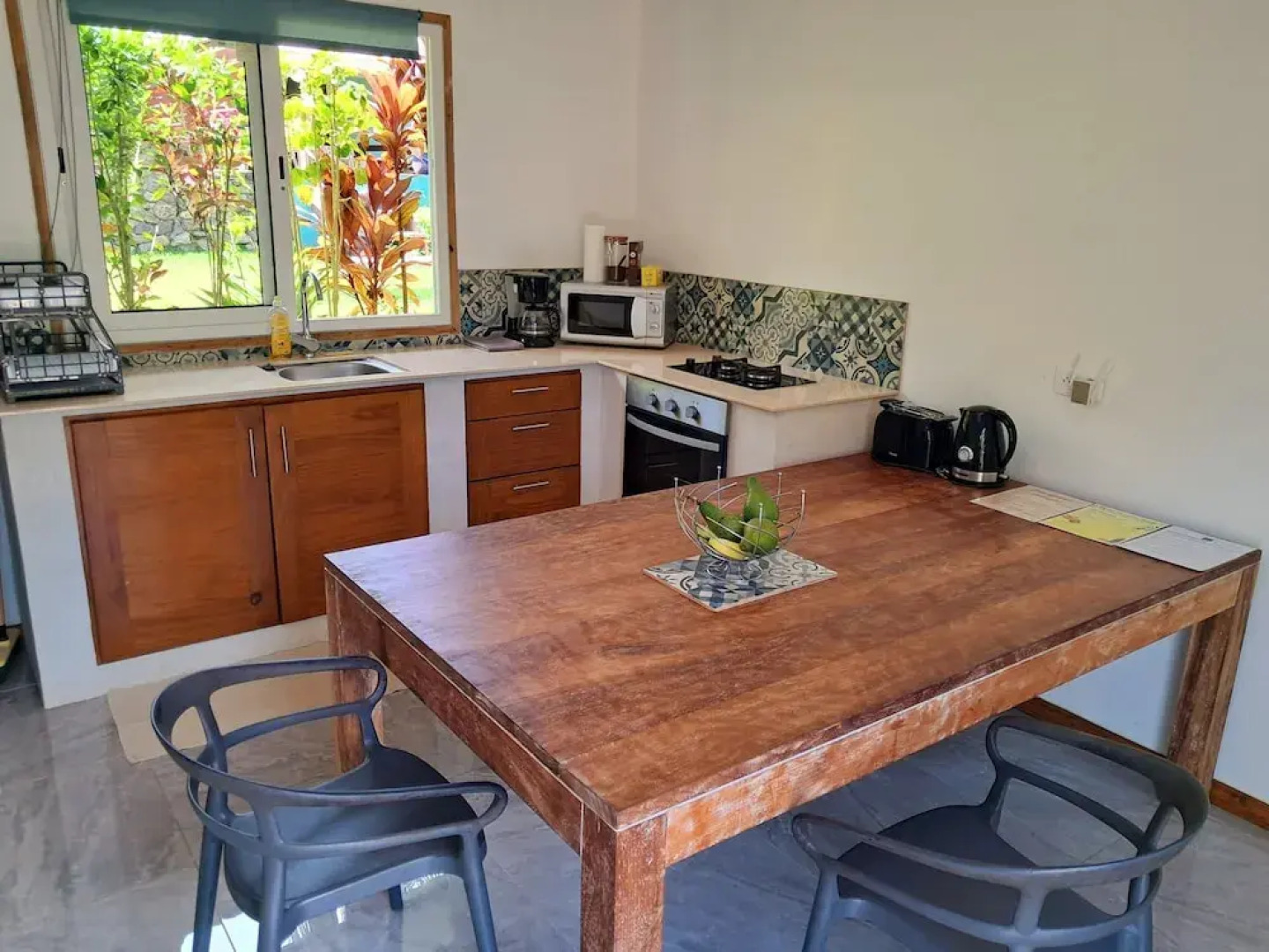 Moorea - Paopao Pool Mountain