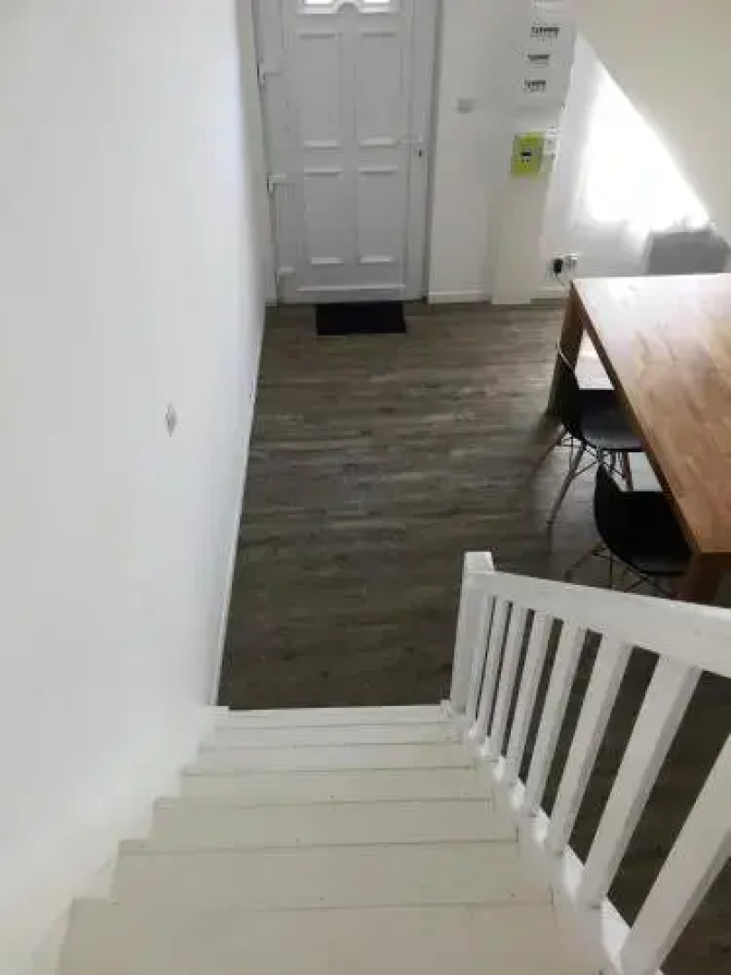 Maison neuve au pied des vignes