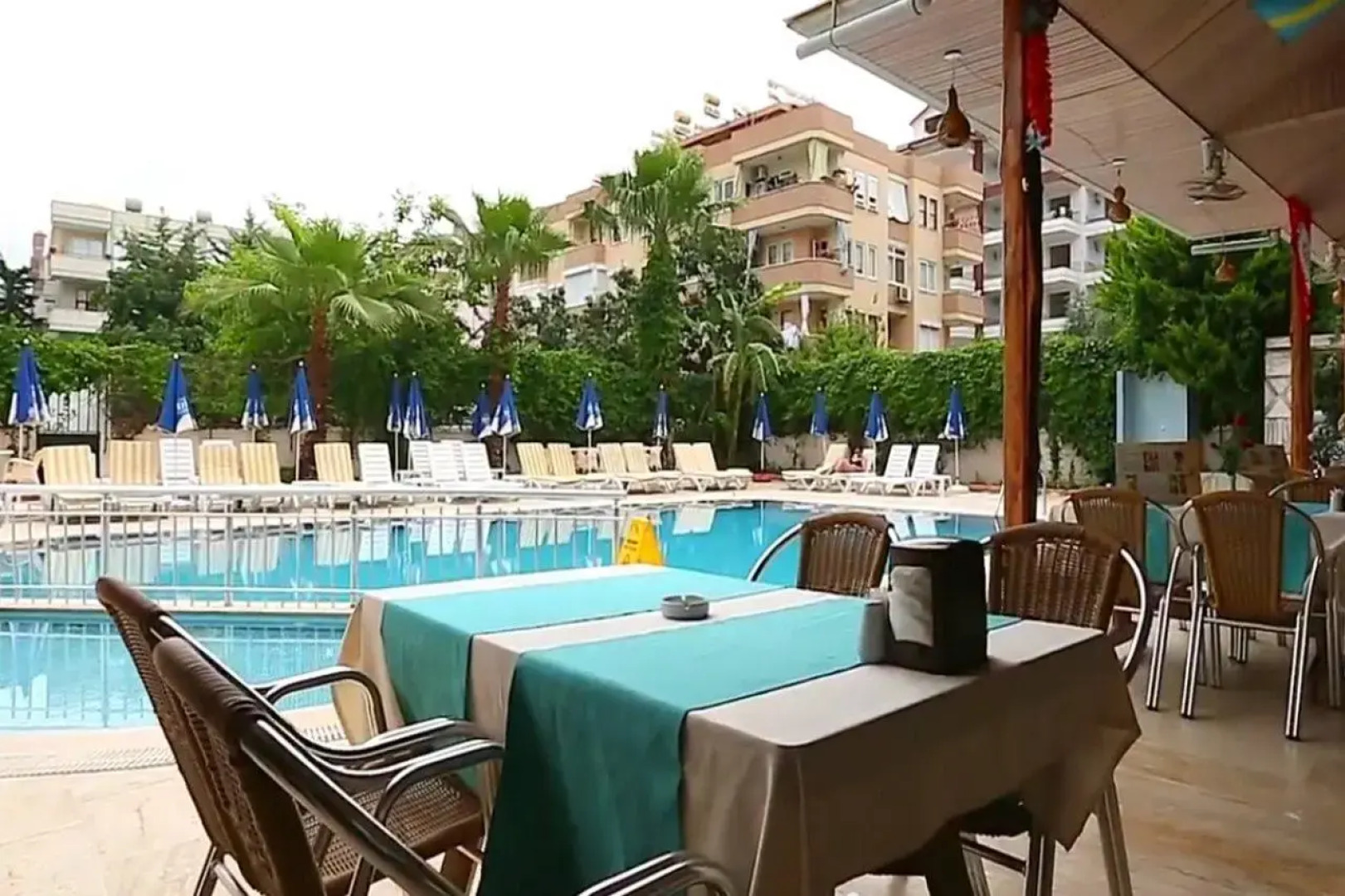 Kleopatra South Star Apart