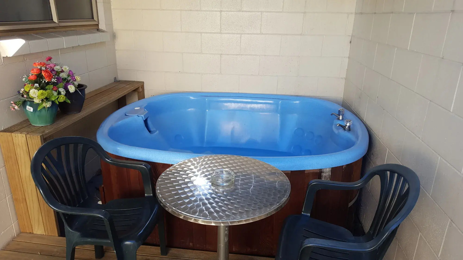 Kowhai & Colonial Motel