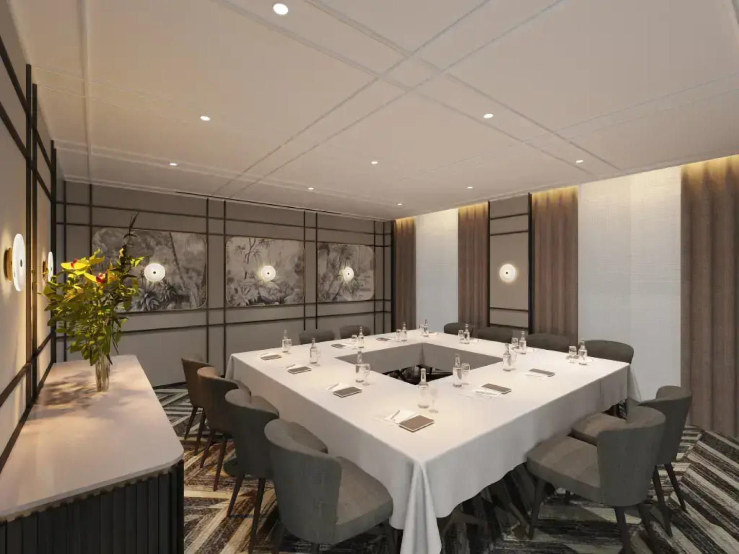 Отель The Robertson House by The Crest Collection