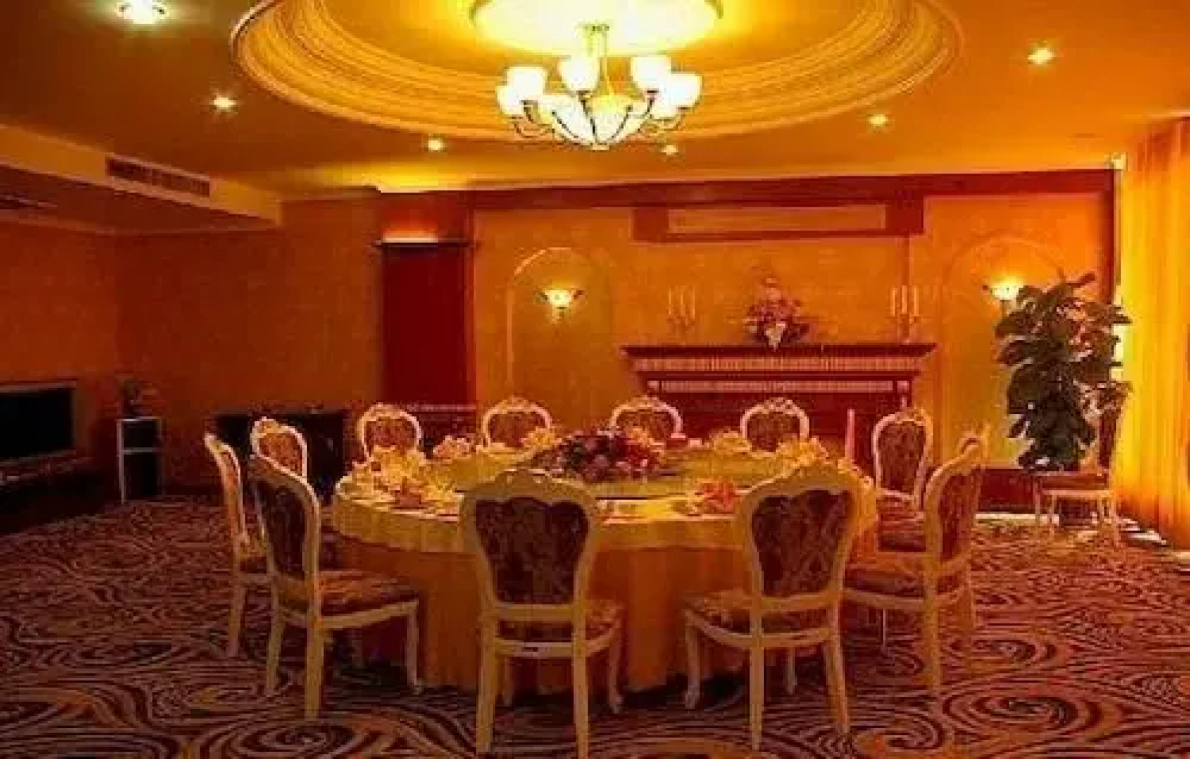 Jiaozuo Xingpeng Zhongzhou Holiday Hotel