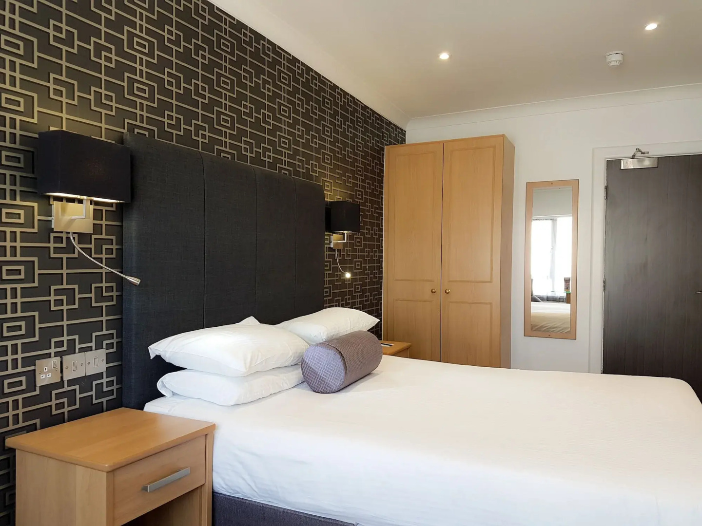 The Cumberland Hotel - OCEANA COLLECTION