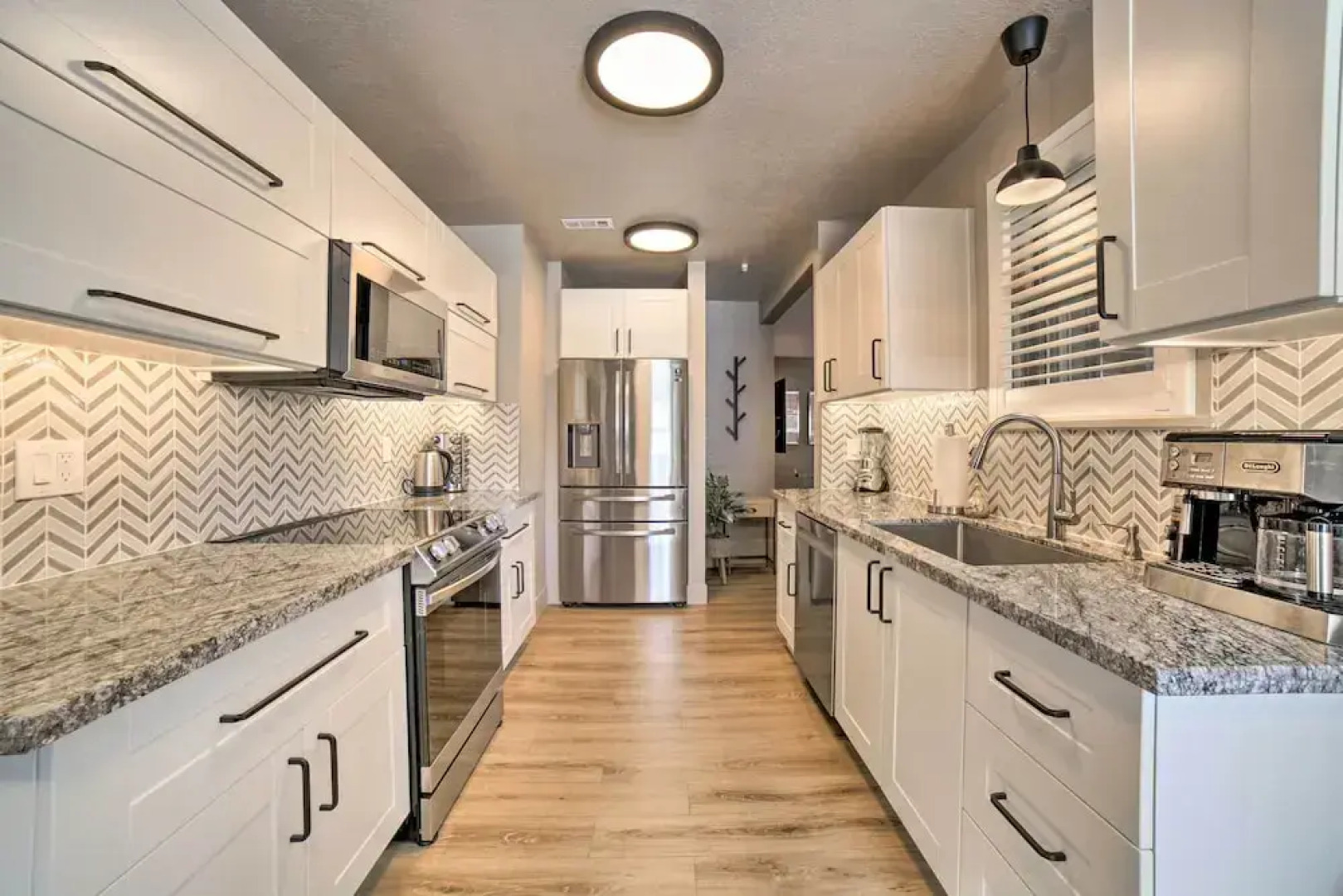 Game Room & Putting Green: Reno Home!