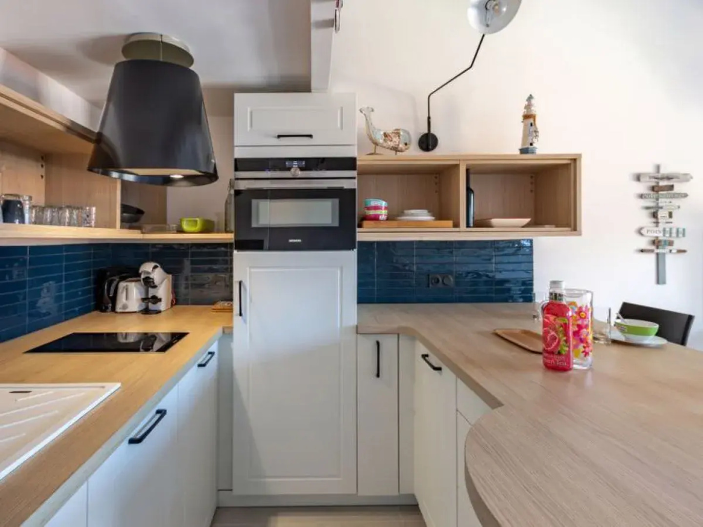 La Corniche - INH 33567