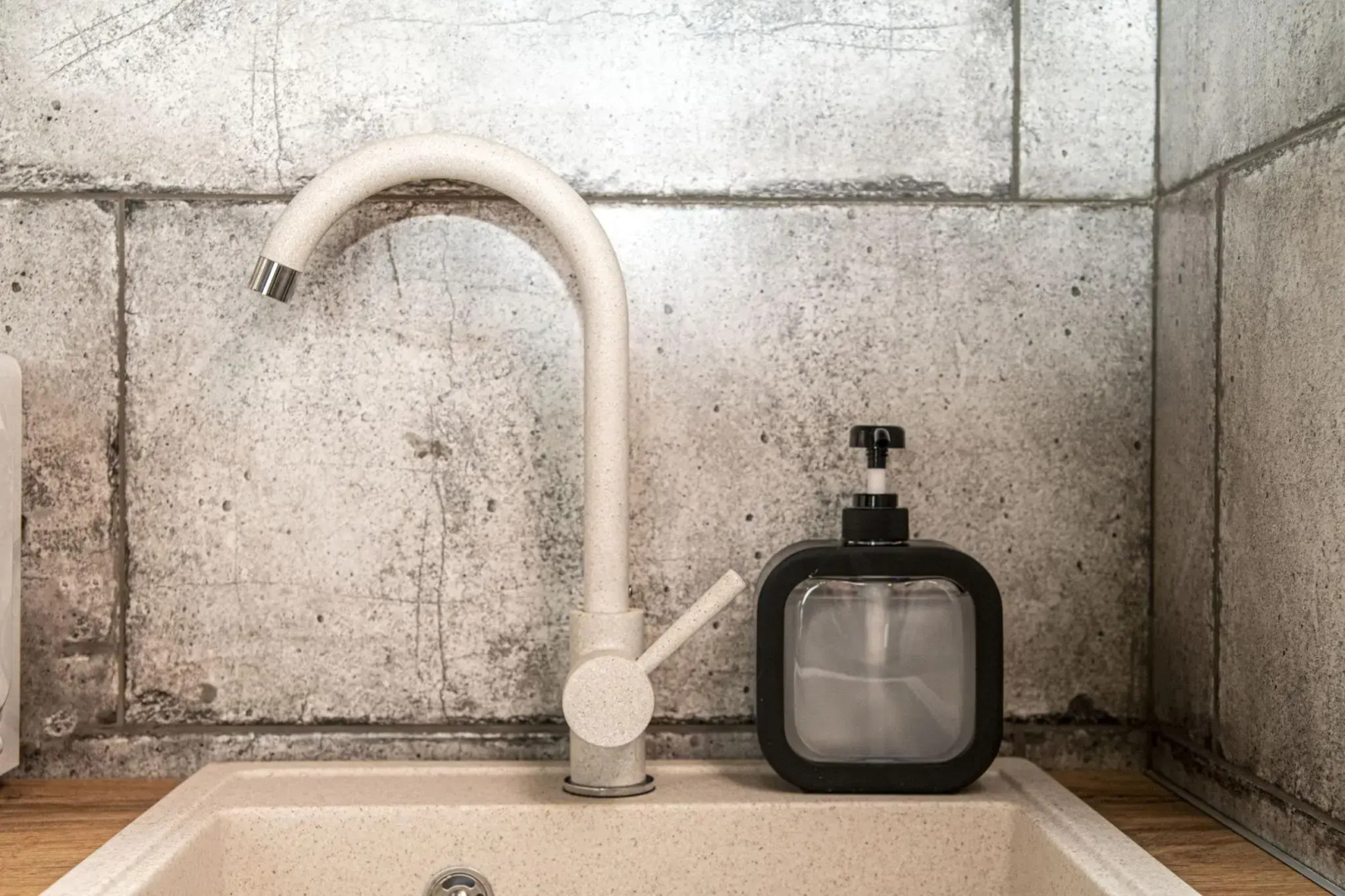 SunSet (СанСет) на улице Максима Горького 23А