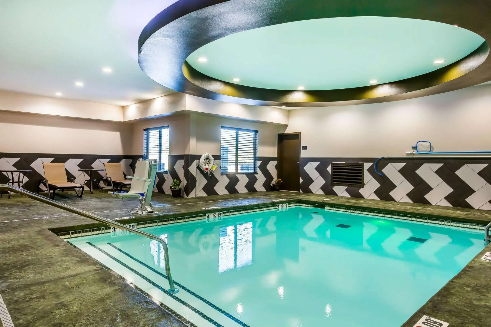 Comfort Inn & Suites Moore - Oklahoma City