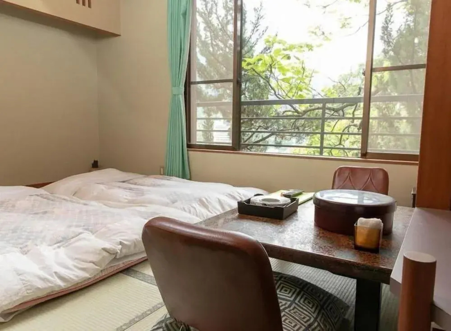 Yugawara Onsen Apolosou