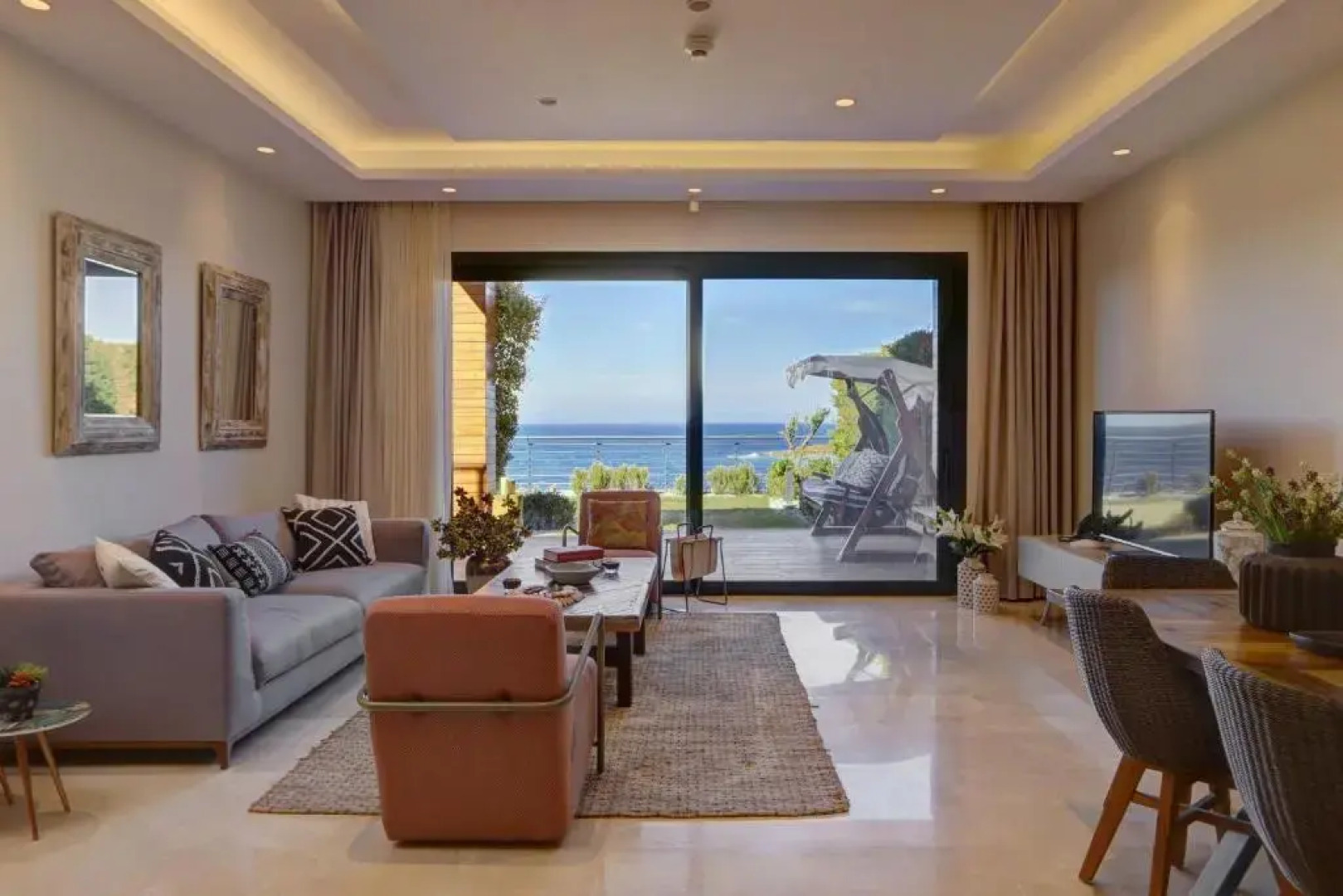 Root Redrock Yalıkavak - Bodrum