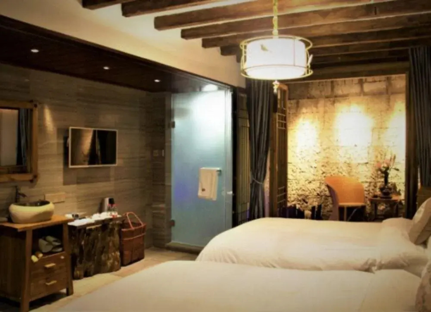 Colorful Mountain Boutique Inn