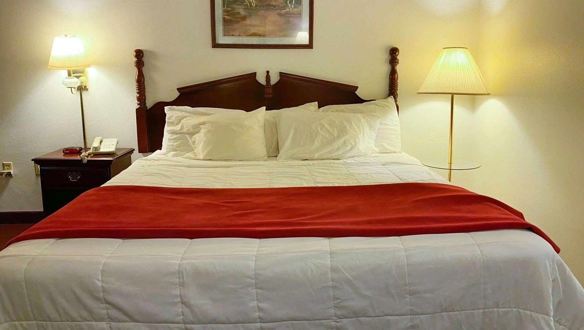 Voyageur Inn and Conference Center