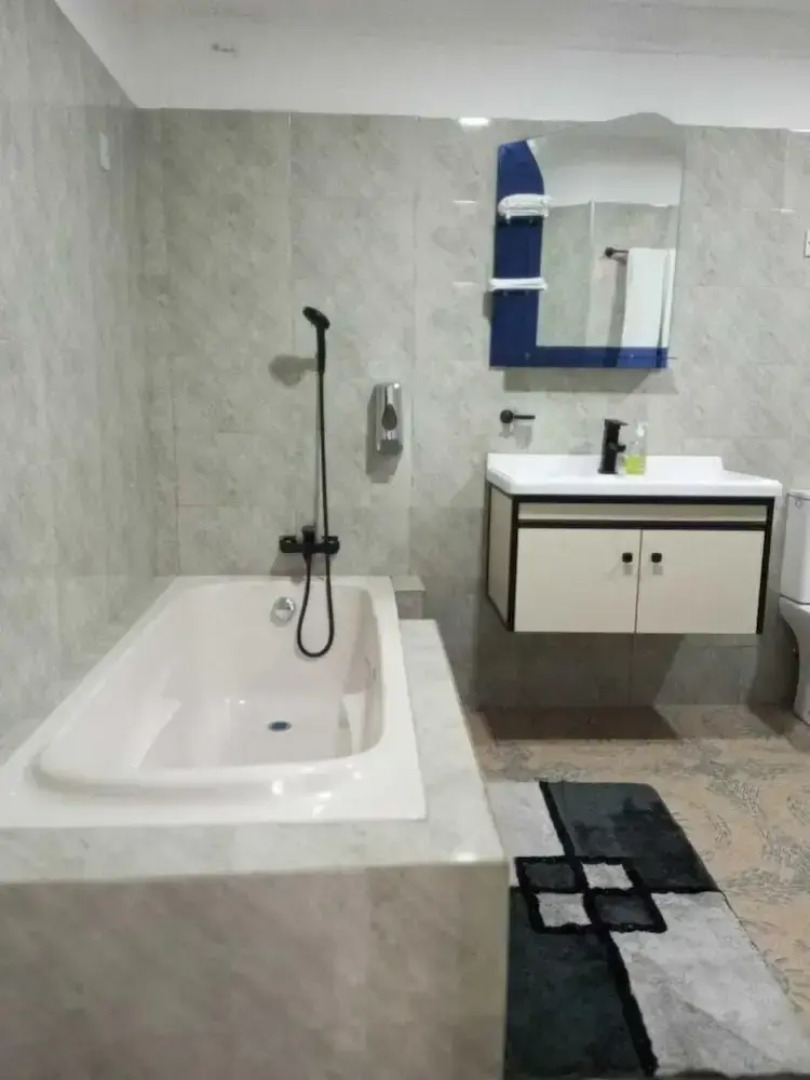 Meridian Drive Hotel