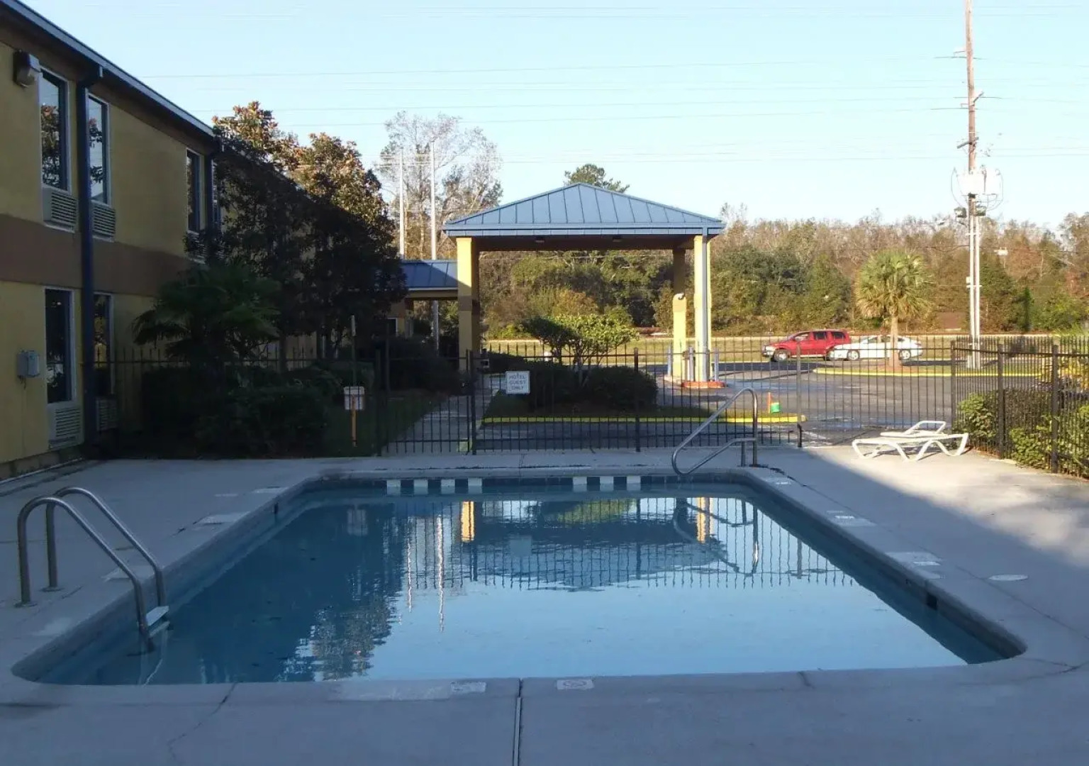 Executive Inn and Suites Baker