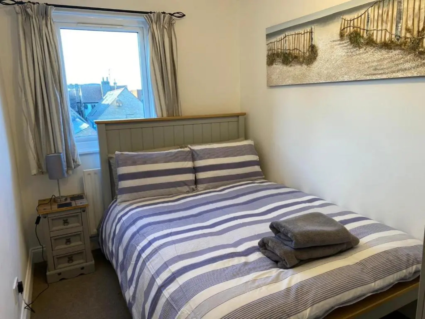 Penthouse Waterfront Apartment - St Neots