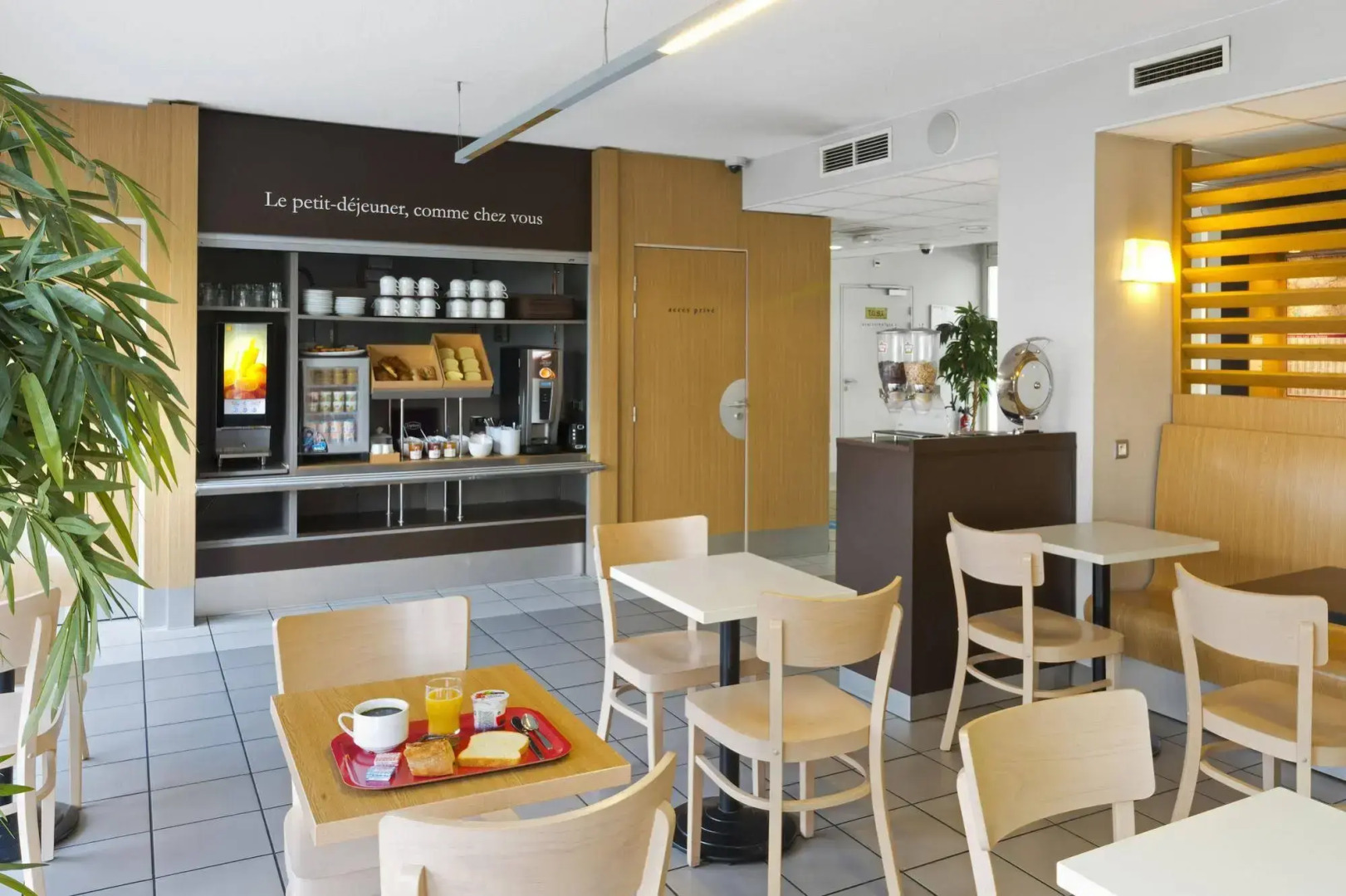 B&B HOTEL Rennes Ouest Villejean