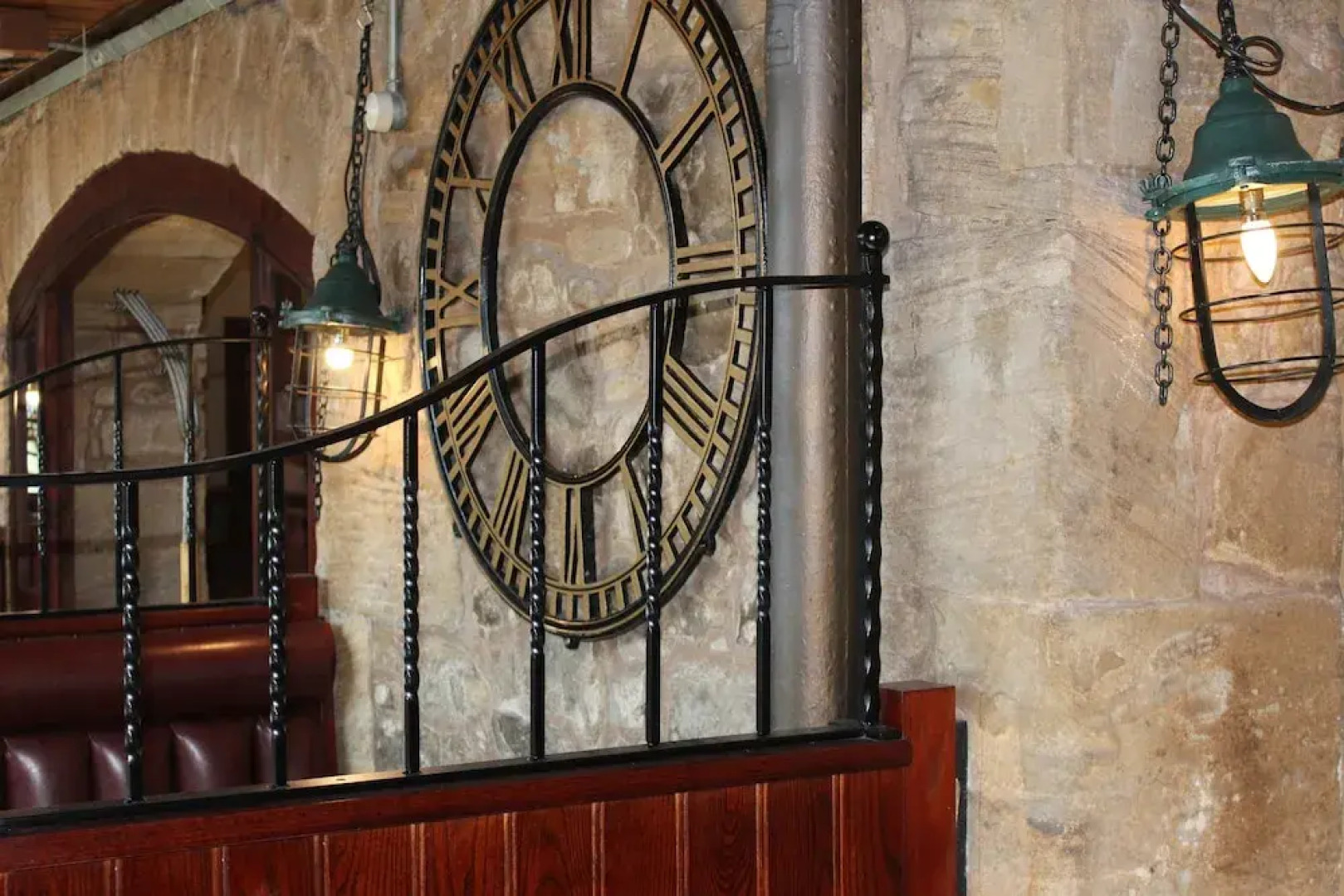 Beancross Restaurant And Hotel