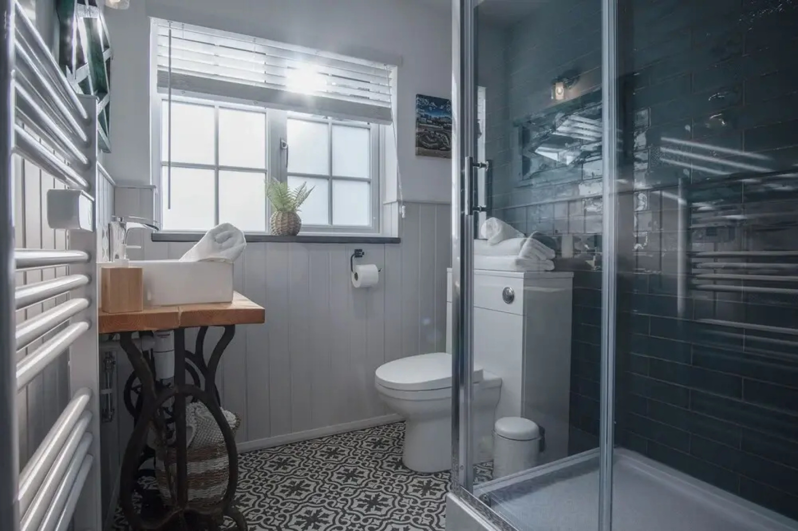 The Old Spa - 2 Bedroom Cottage - Pleasant Valley