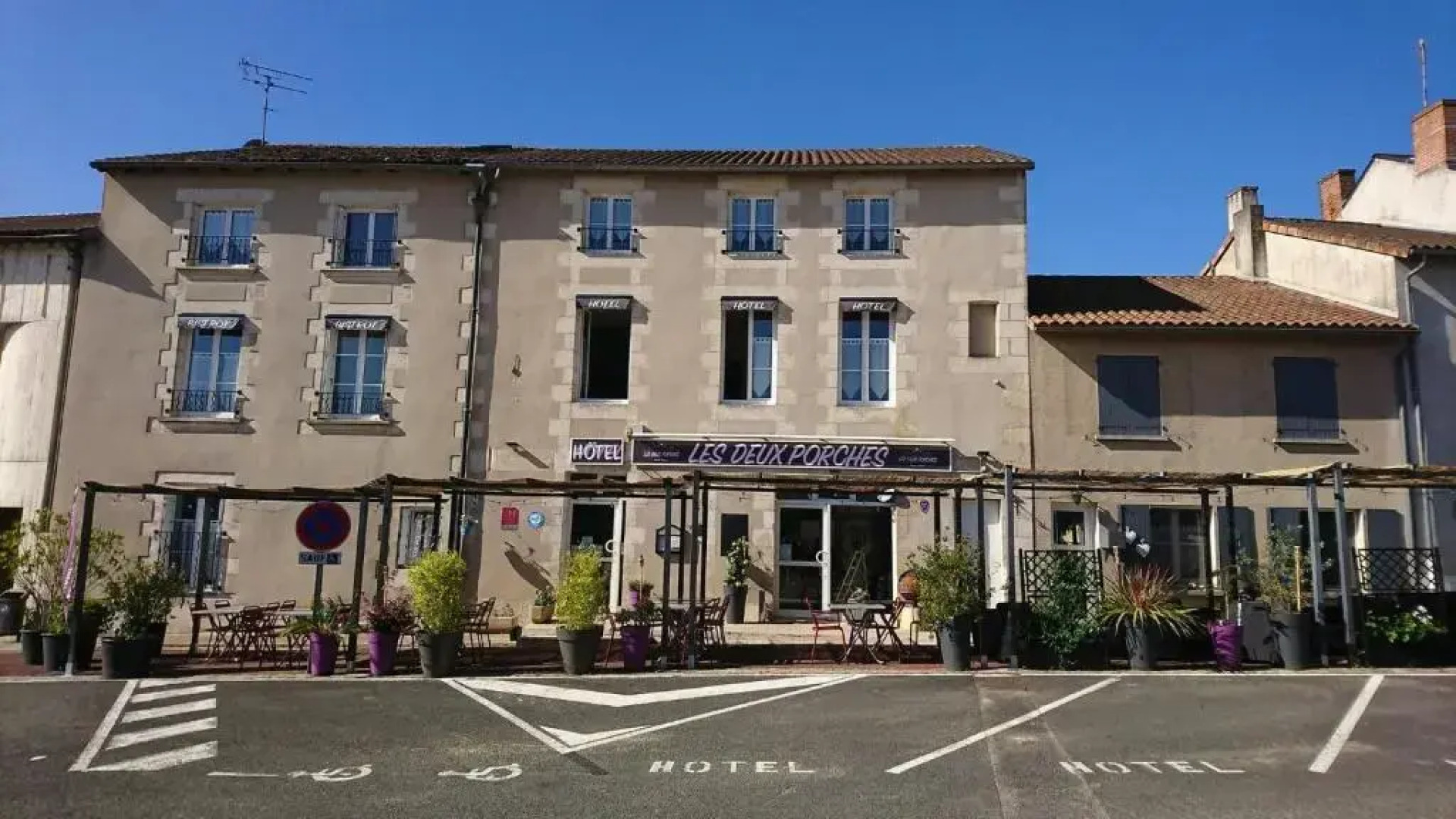 Hotel des deux porches
