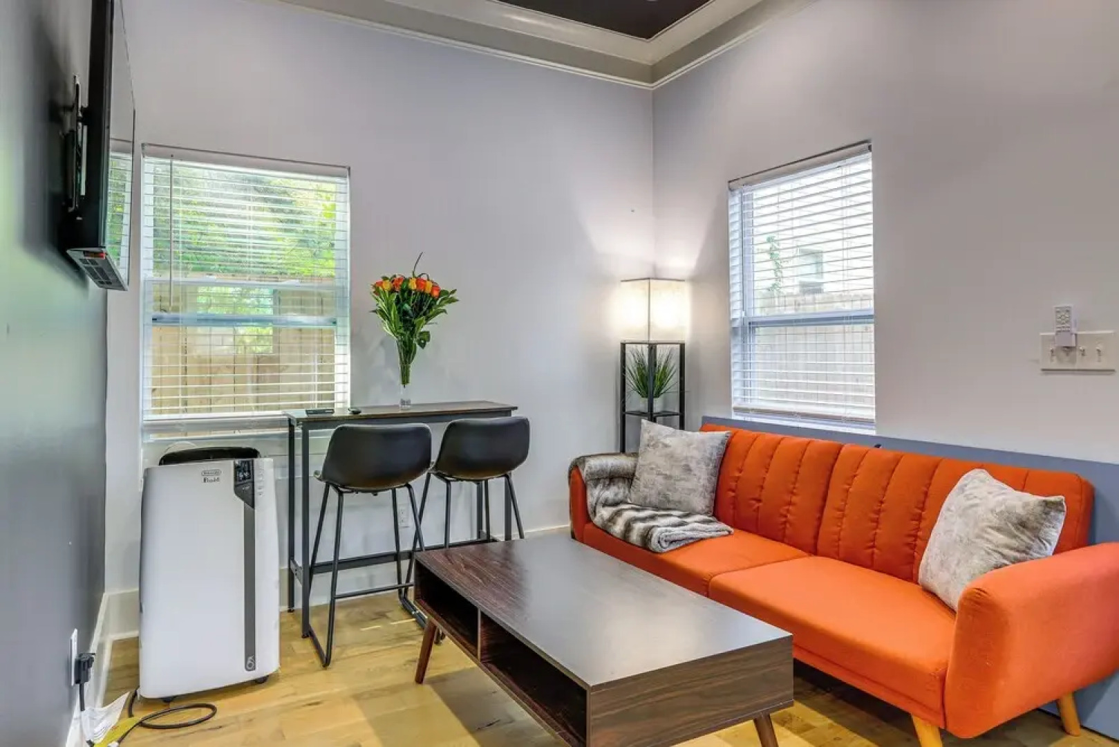 East Point Gem: 8 Mi to Dtwn Atlanta!