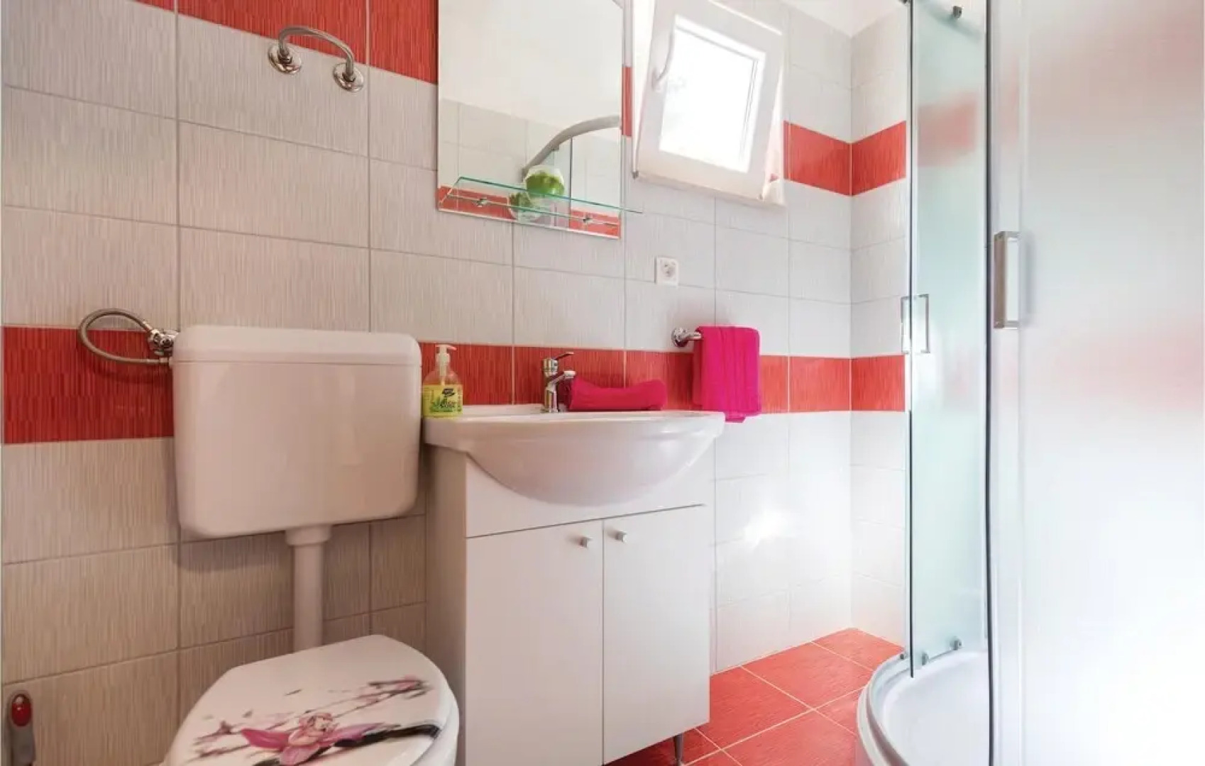 Nice Home in Bacinska Jezera With Wifi and 3 Bedrooms