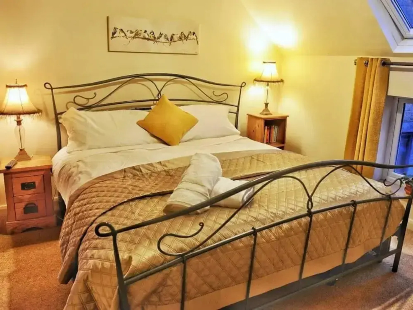 Cosy & Spacious Cottage in Scenic Village With Pub