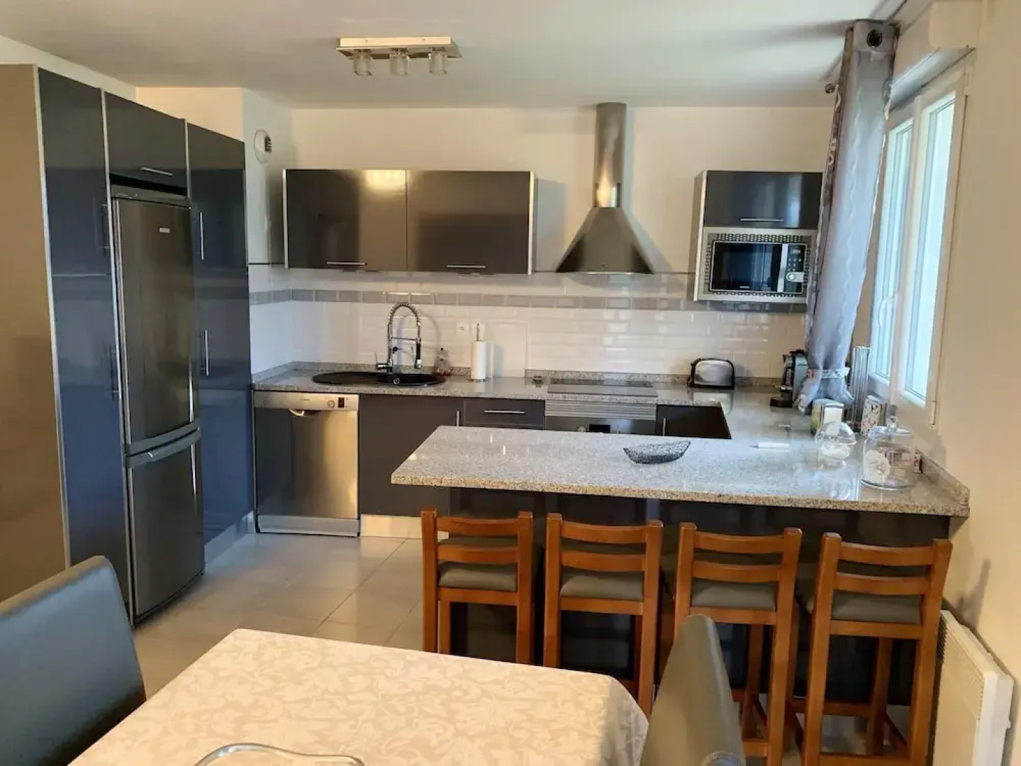 Apartment With 2 Bedrooms in Bagnolet, With Terrace and Wifi