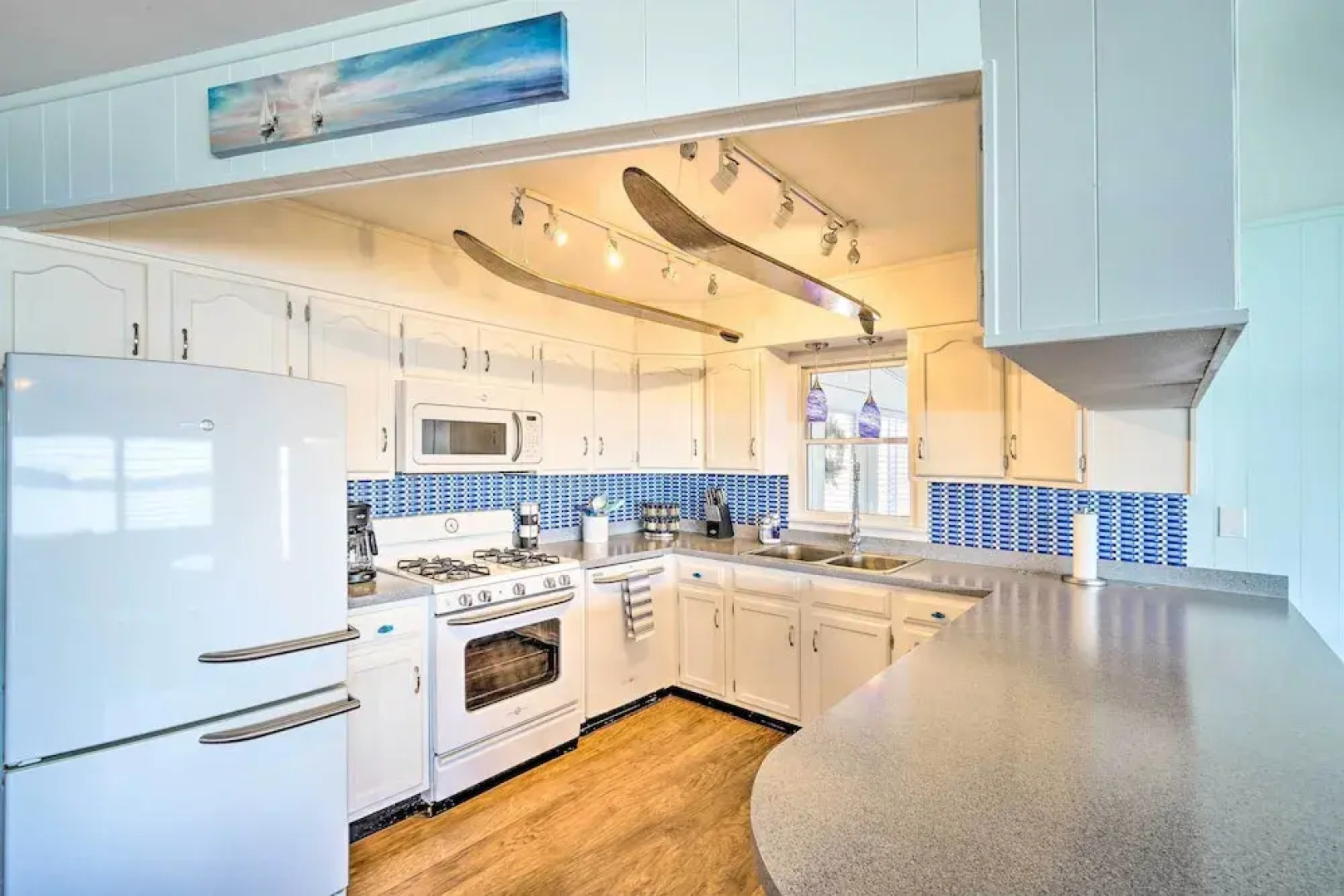 Lakefront Home w/ Rooftop Deck, Grill, Games!