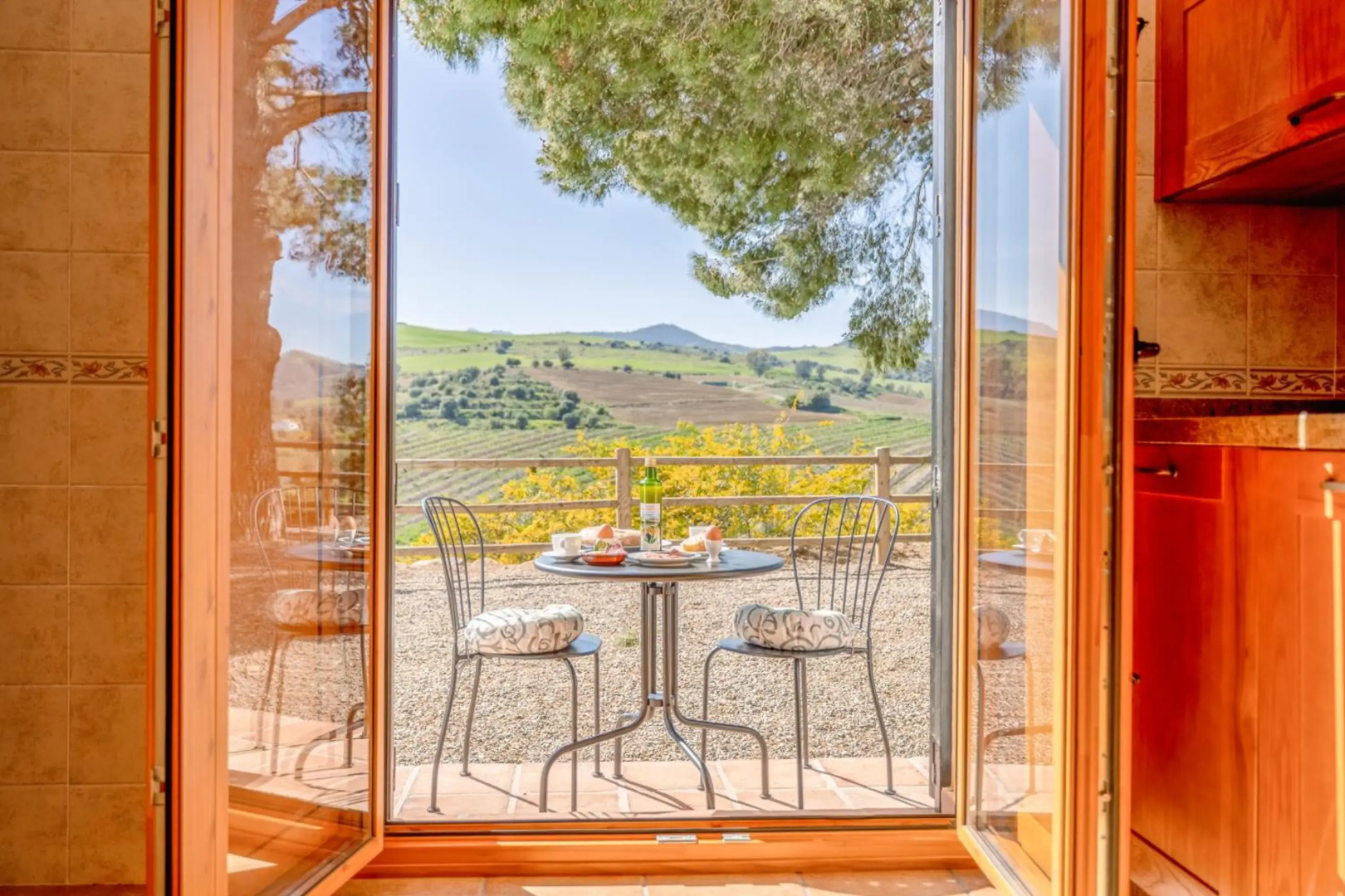 Casa Grande / Rosas Cantares