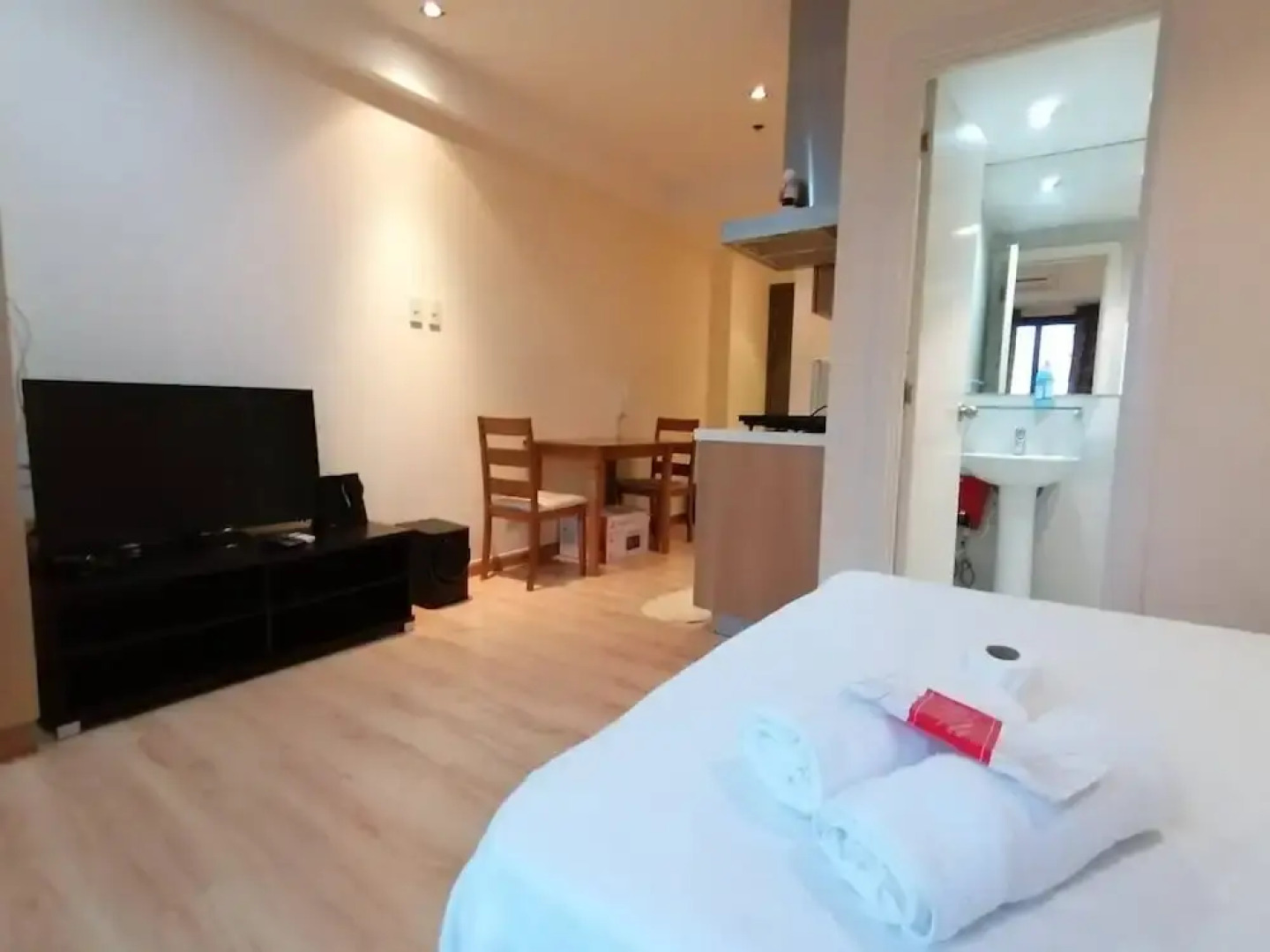 ZEN Home Knightsbridge Residences Makati