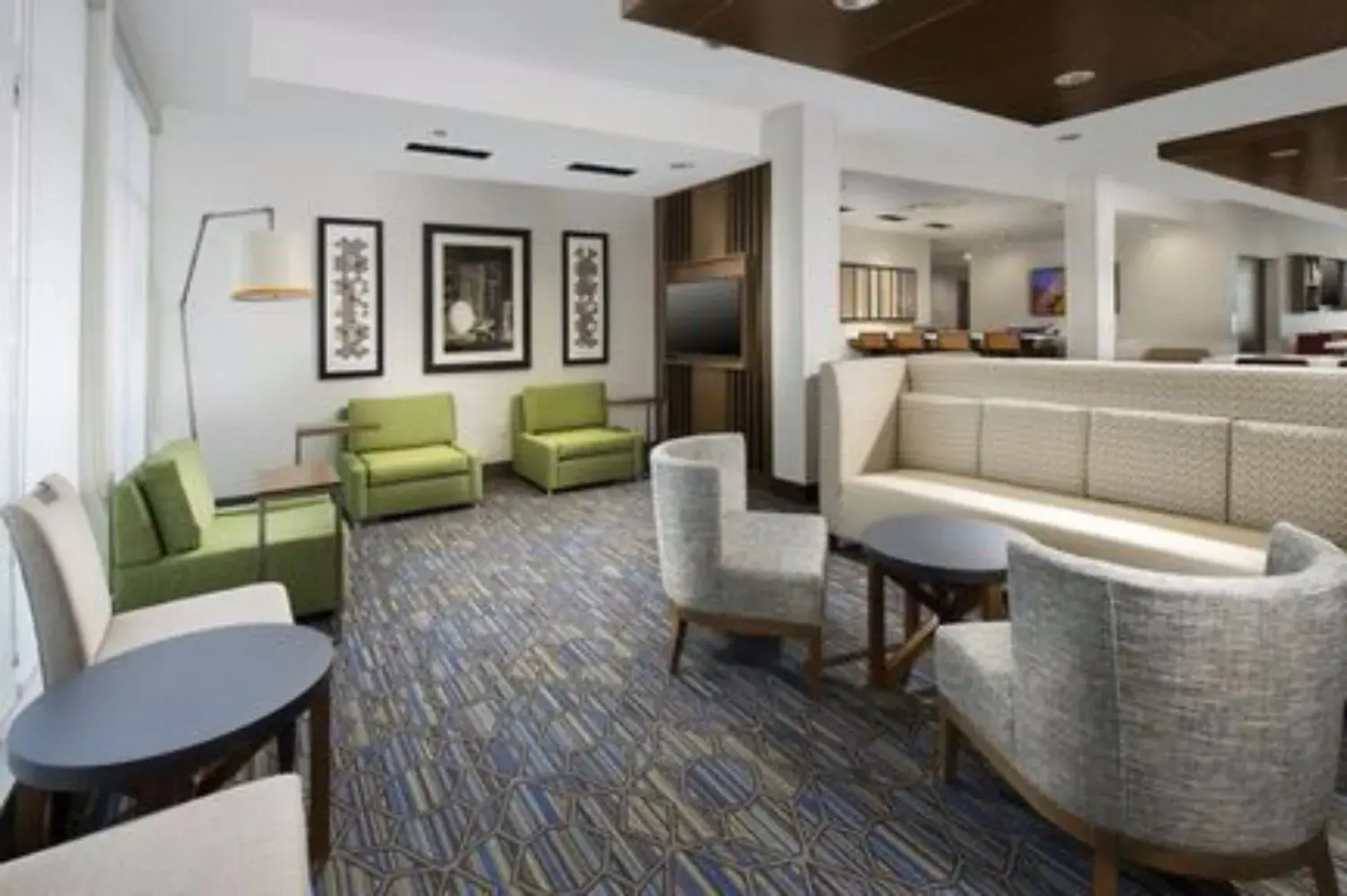 Holiday Inn Express & Suites Greenwood Mall by IHG