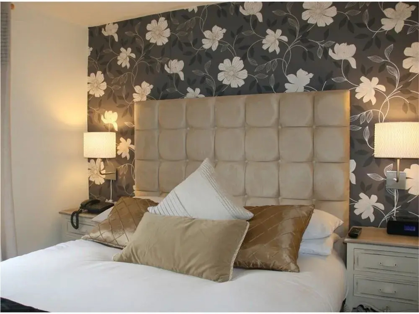 Castle Lodge Hotel