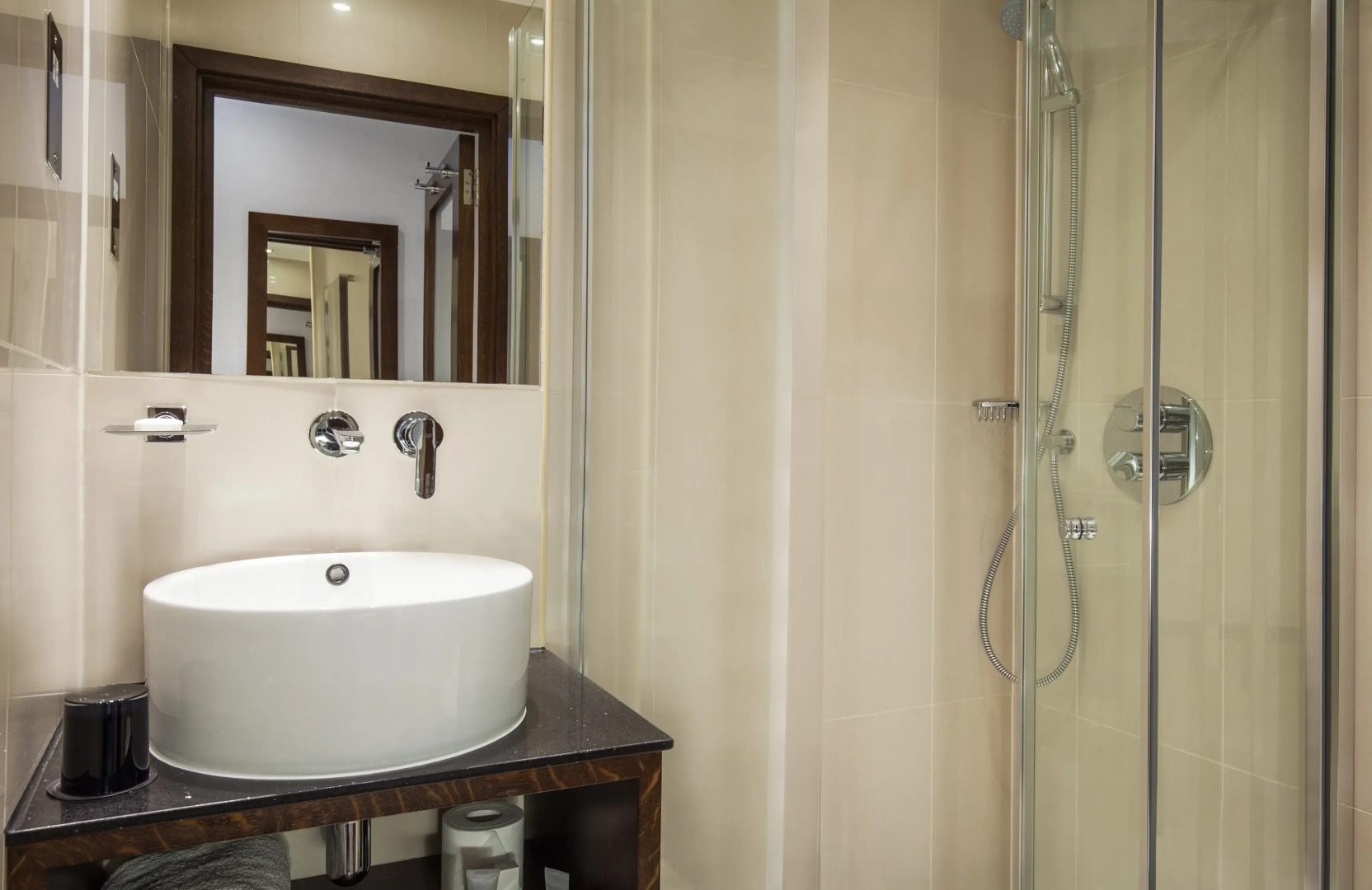 Park Grand Paddington Court