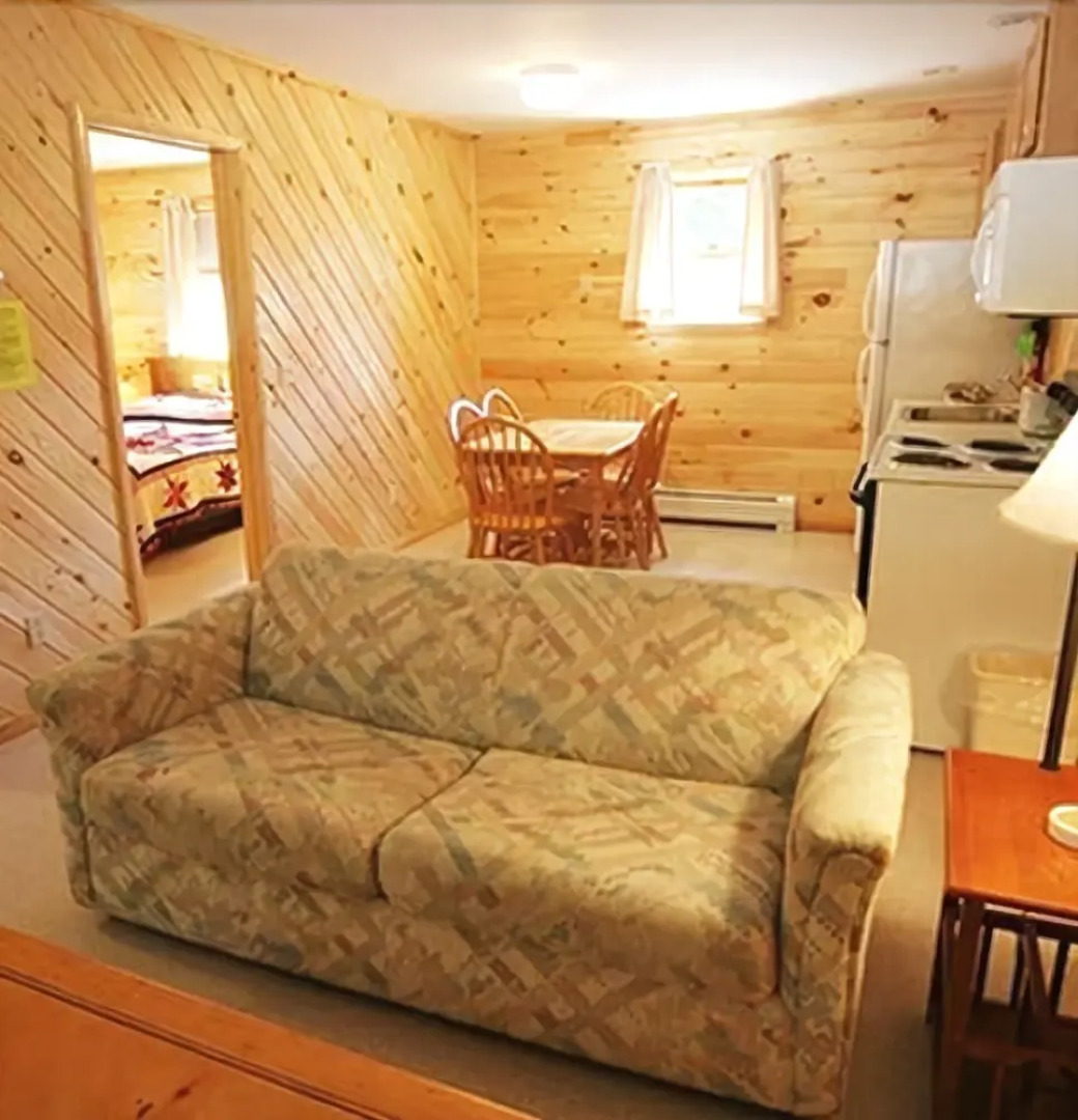 Lee's Motel and Cottages