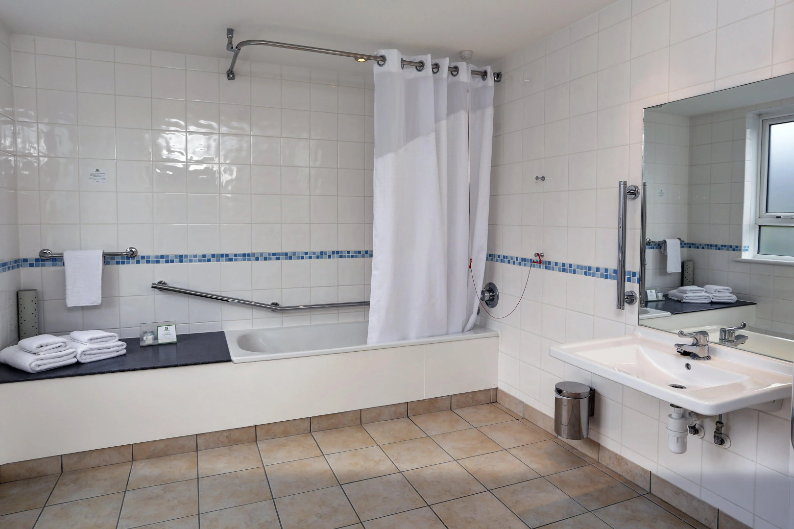 Holiday Inn Southampton-Eastleigh M3, jct13 by IHG