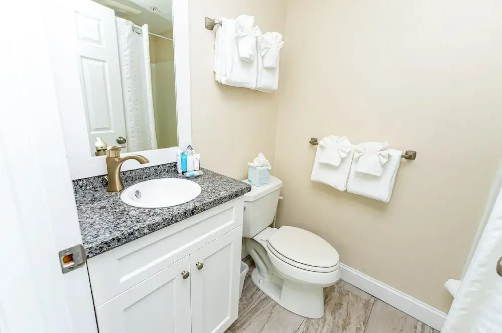 Edgewater Beach Resort, a VRI resort