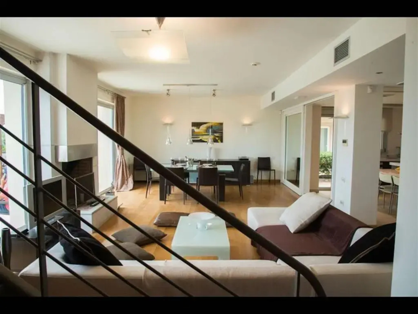 Luxury Villa Beachfront 5 Bedrooms 10-12 Persons