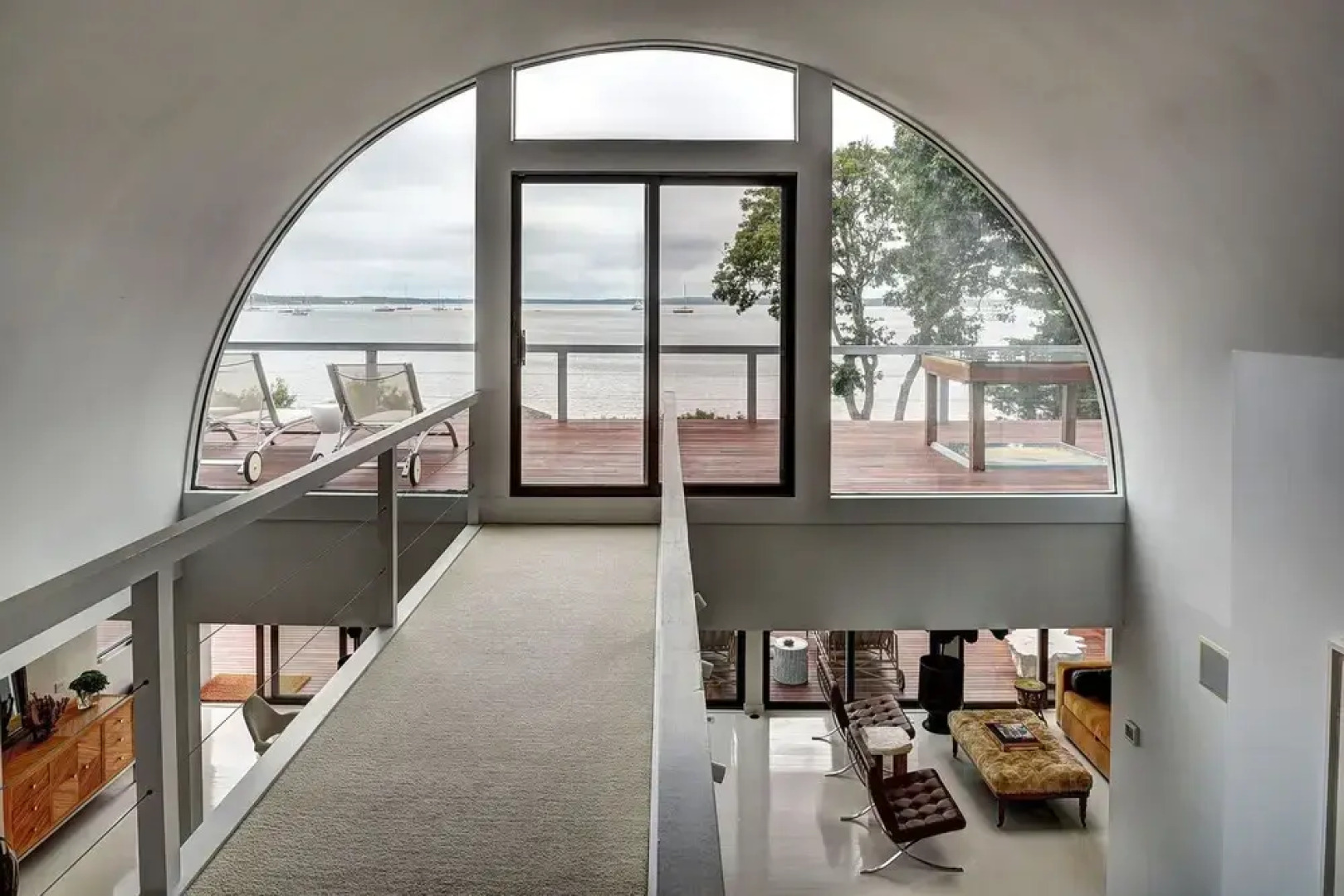 Sunset Villa by Rove Beachfront w Deck Pool