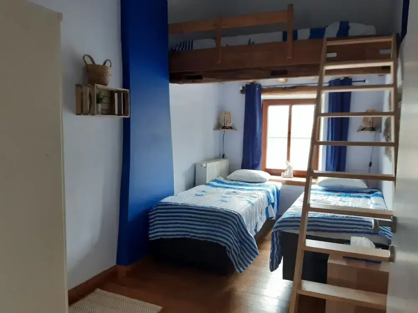 Champlon Villa Near Forest