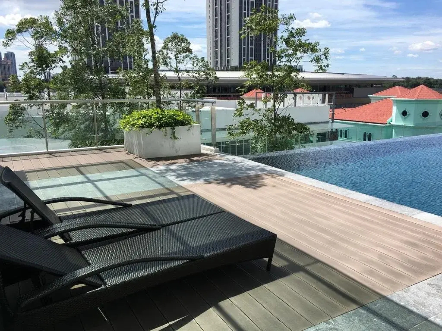Nexis Suites
