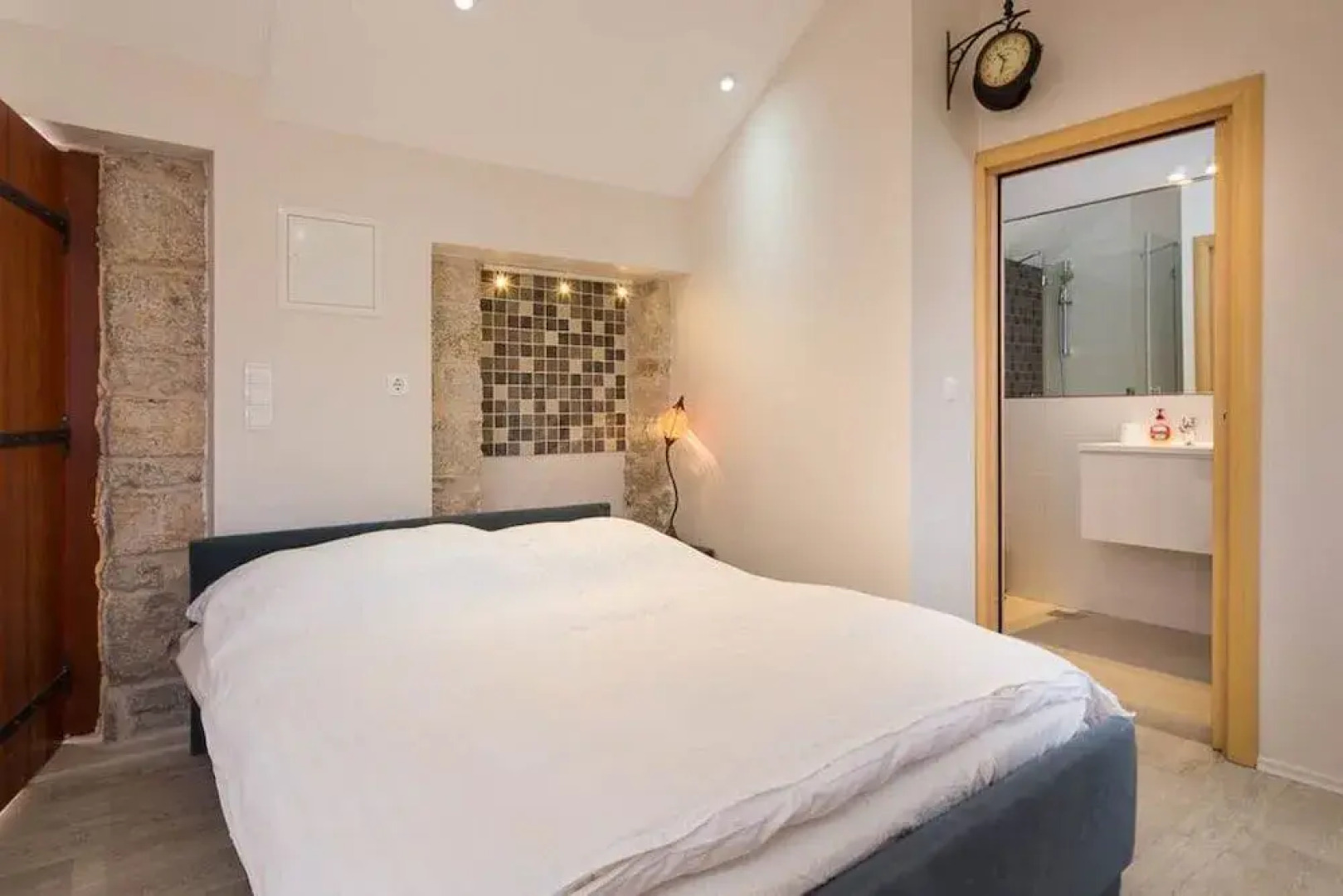 Holiday Home Secret Garden