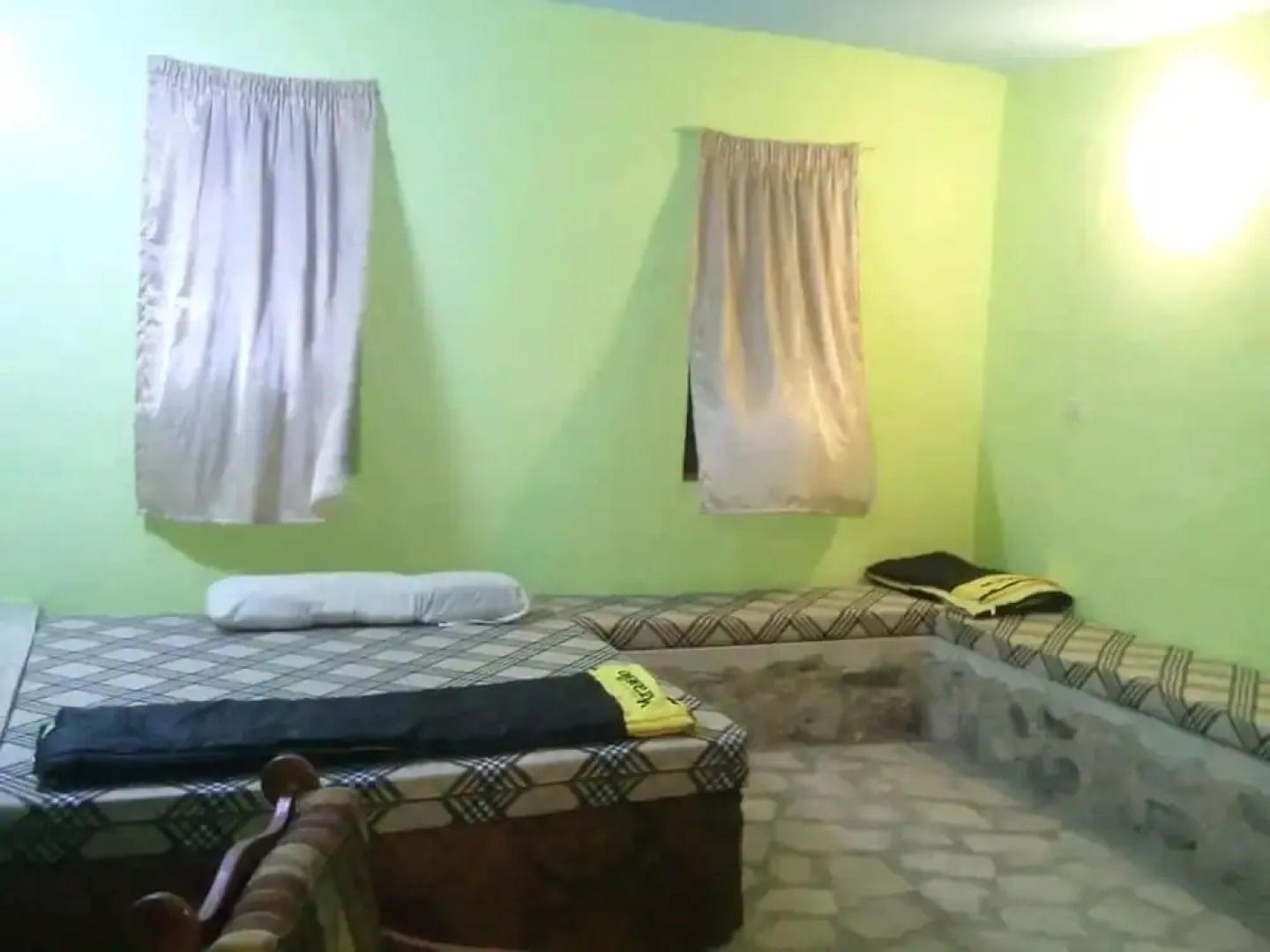 Trajan Guest House - Hostel