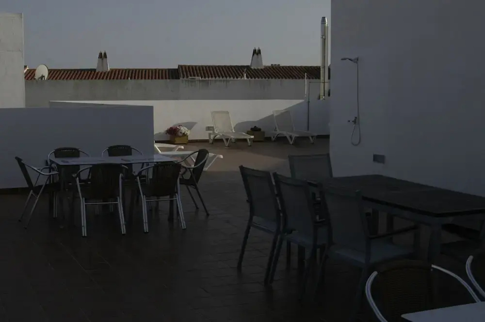 Hostel & Gym Relise - Albergue Juvenil