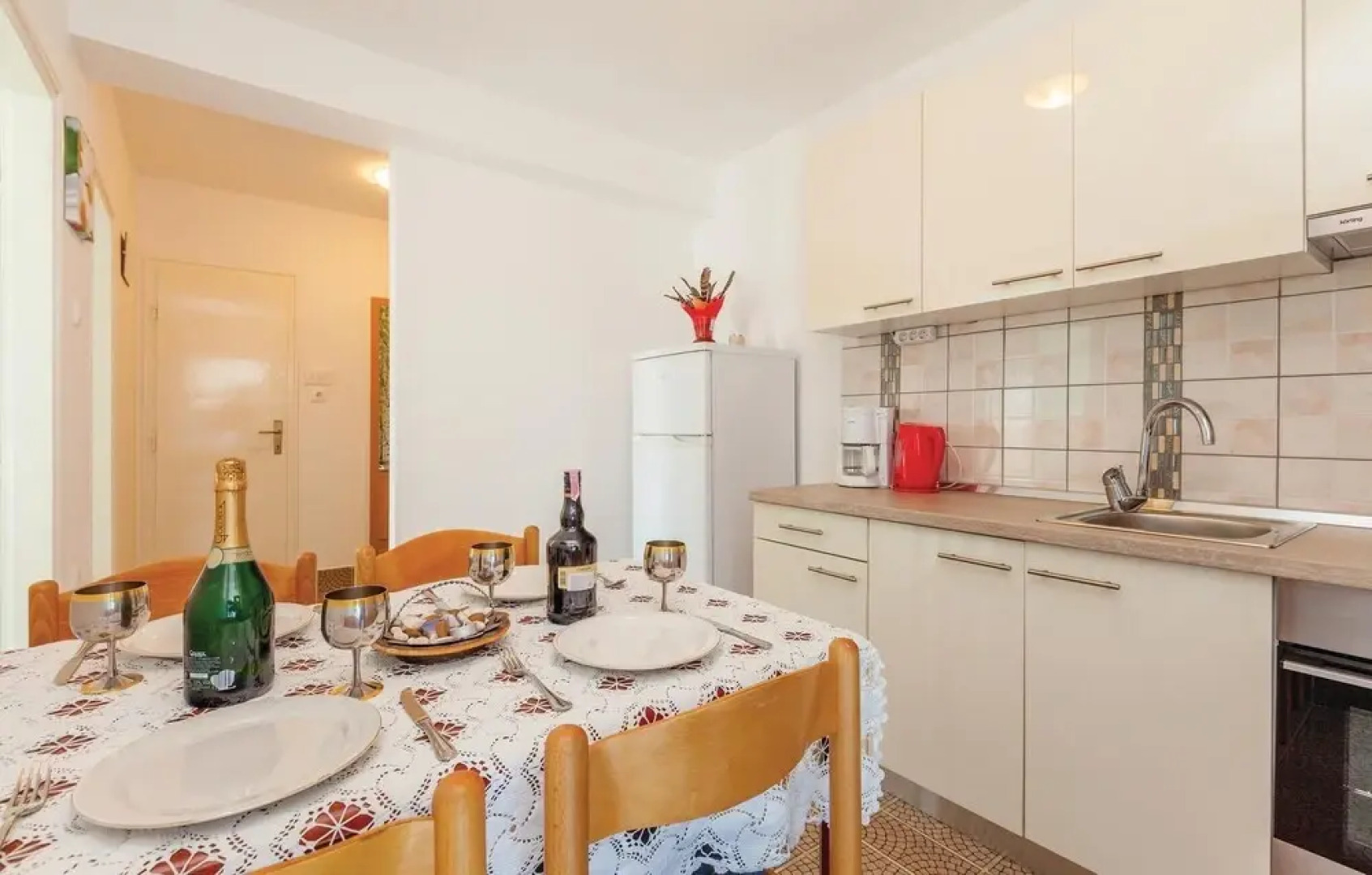 Beautiful Home in Crikvenica With Wifi and 6 Bedrooms