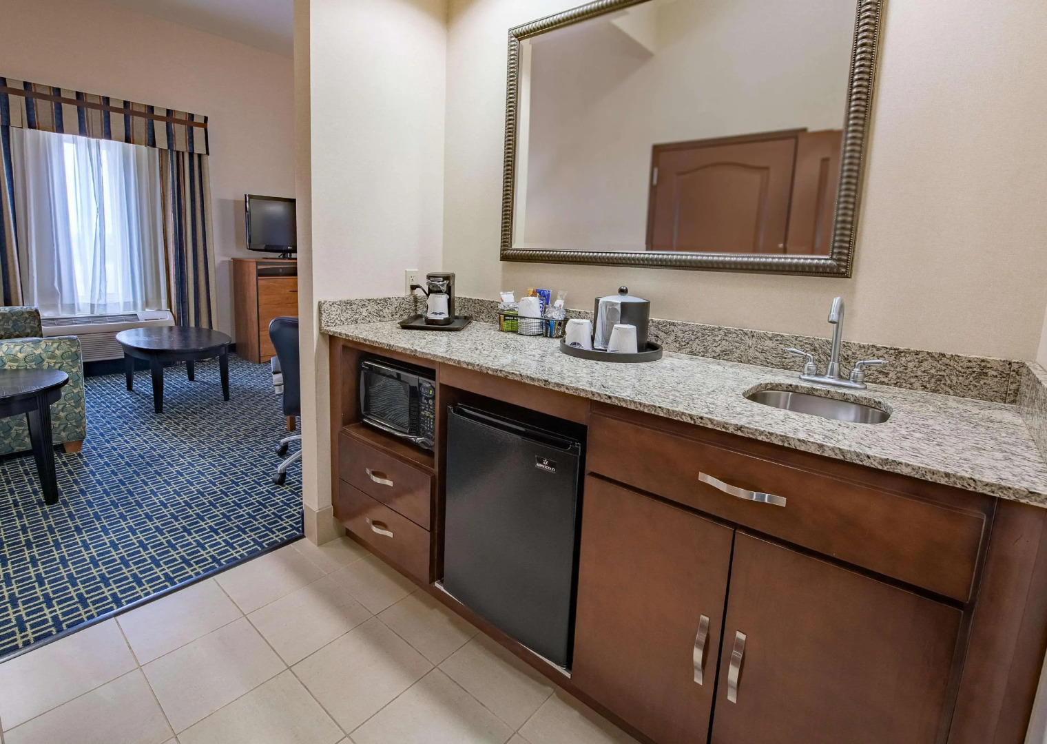 Hampton Inn & Suites Ridgecrest
